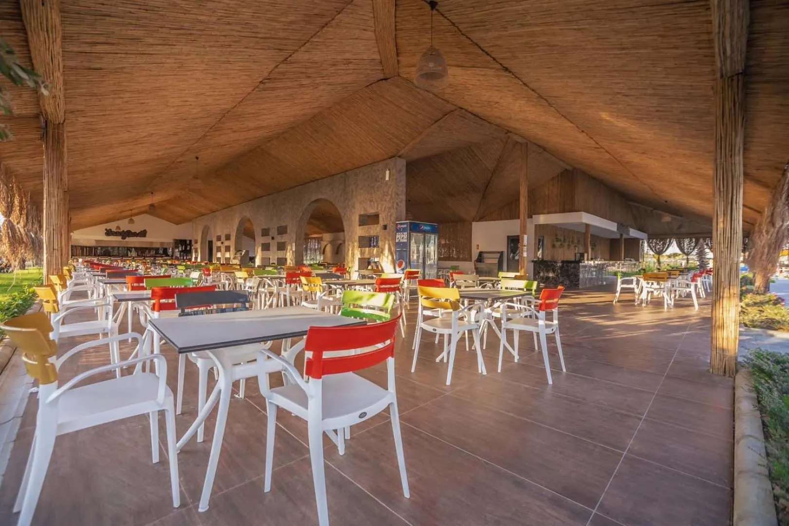 Restaurant/places to eat in Dream Water World