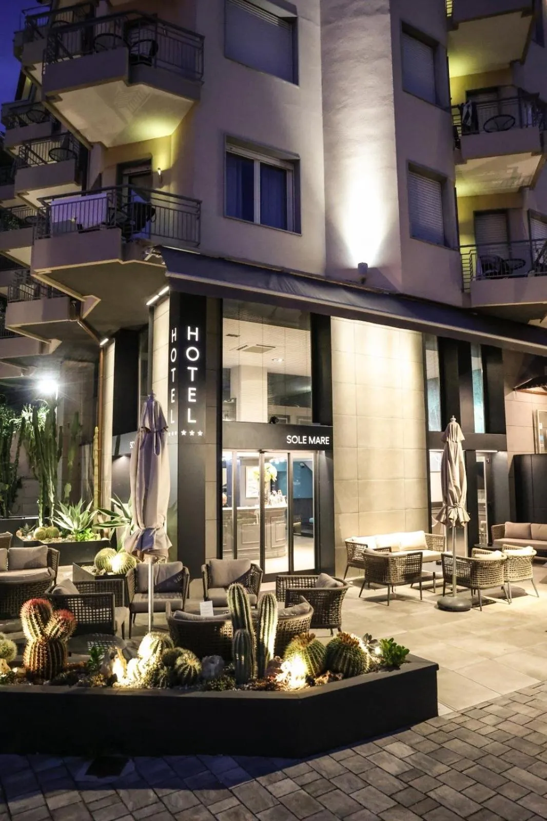 Property building in Sole Mare