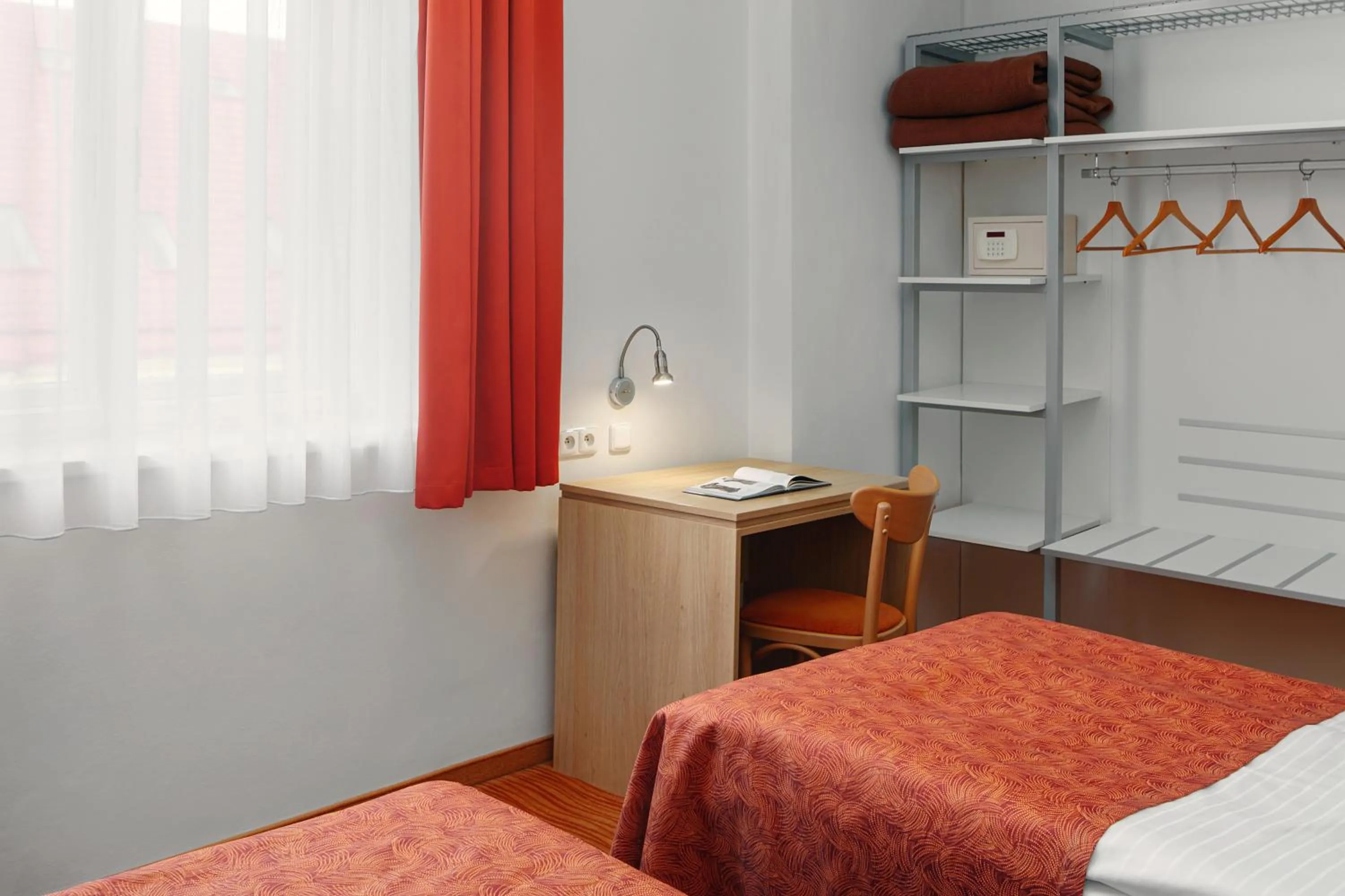 Bedroom, Bed in Hotel Ambiance