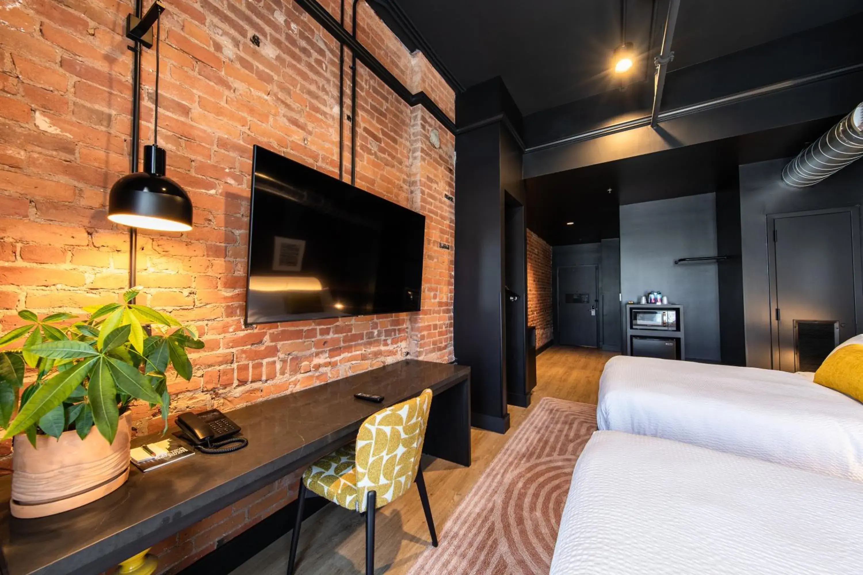 Double Room with Extra Bed in The Landmark Hotel & Casino Double Room with Extra Bed in The Landmark Hotel & Casino