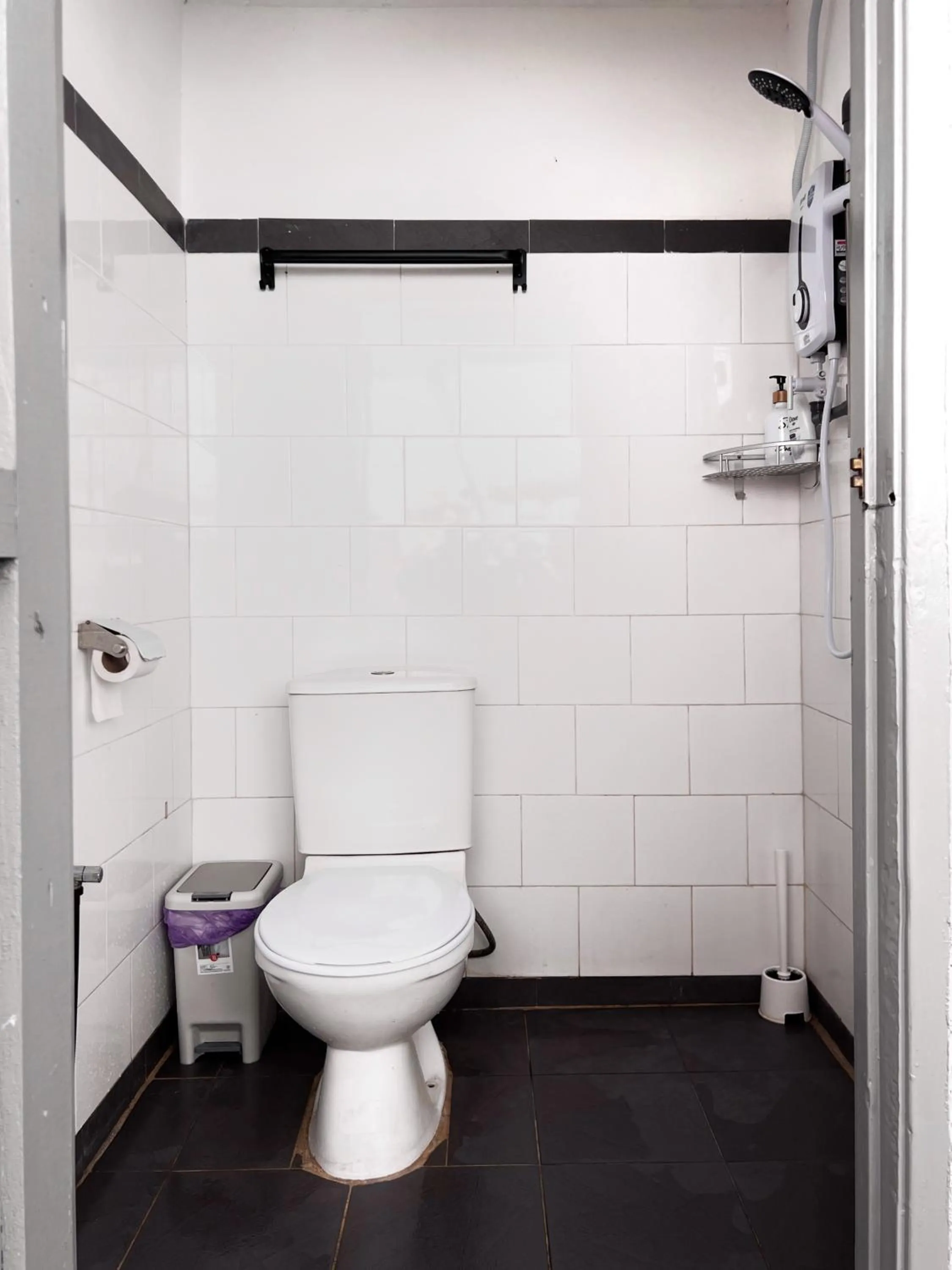 Public Bath in Pine Muntri