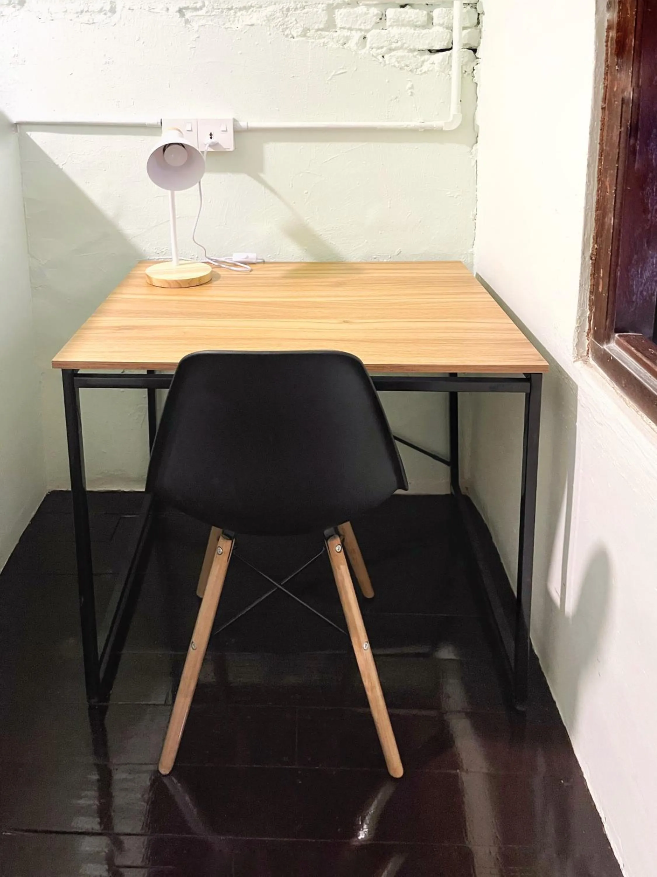 Seating area in Pine Muntri