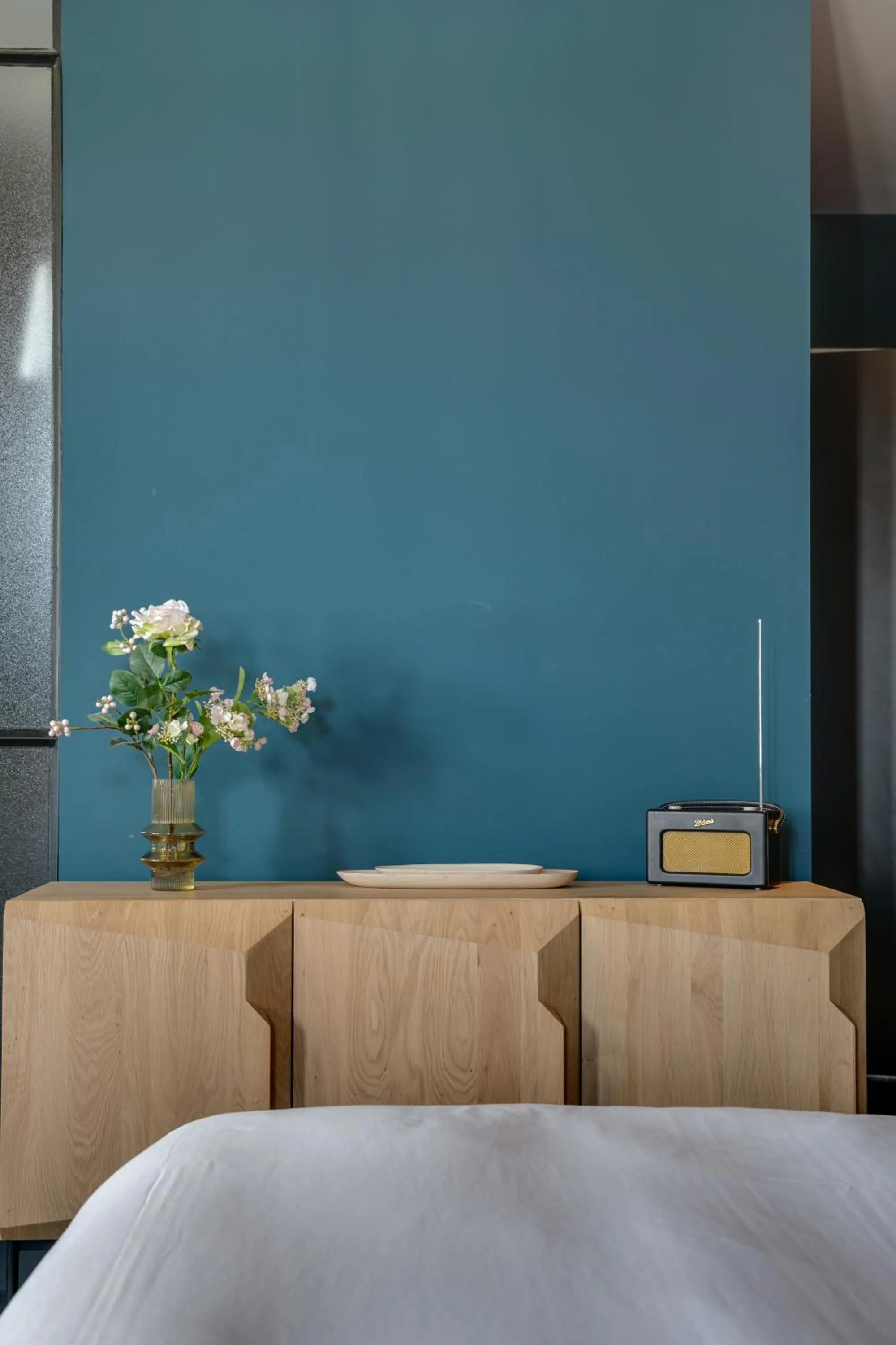 hair dresser, Bed in The Duke Boutique Hotel