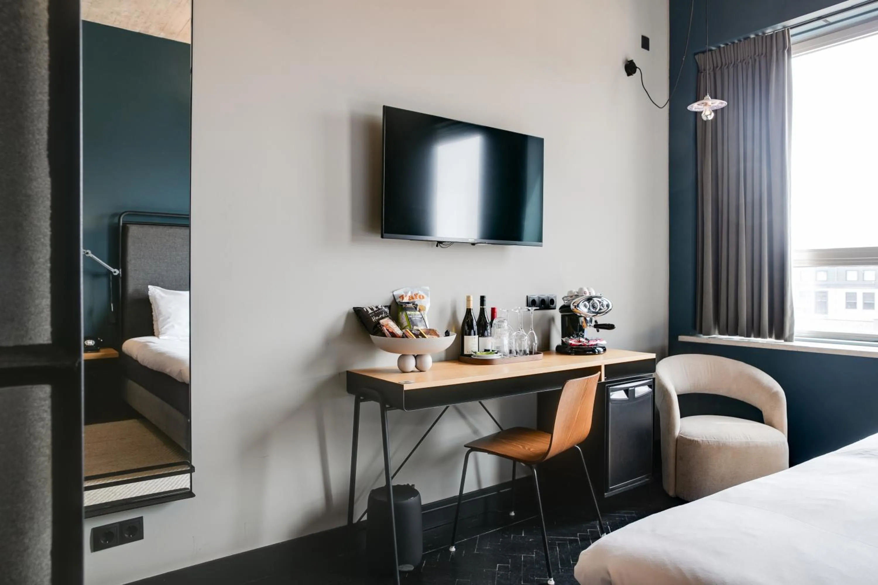 TV and multimedia, Bed in The Duke Boutique Hotel