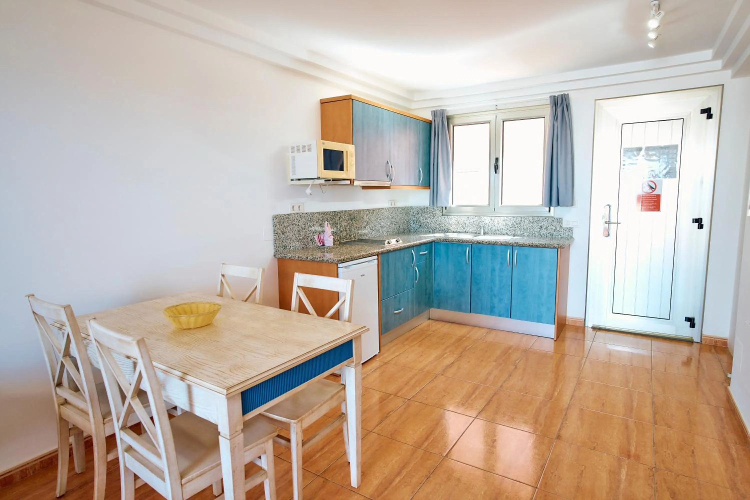 Kitchen or kitchenette in Balcon del Mar