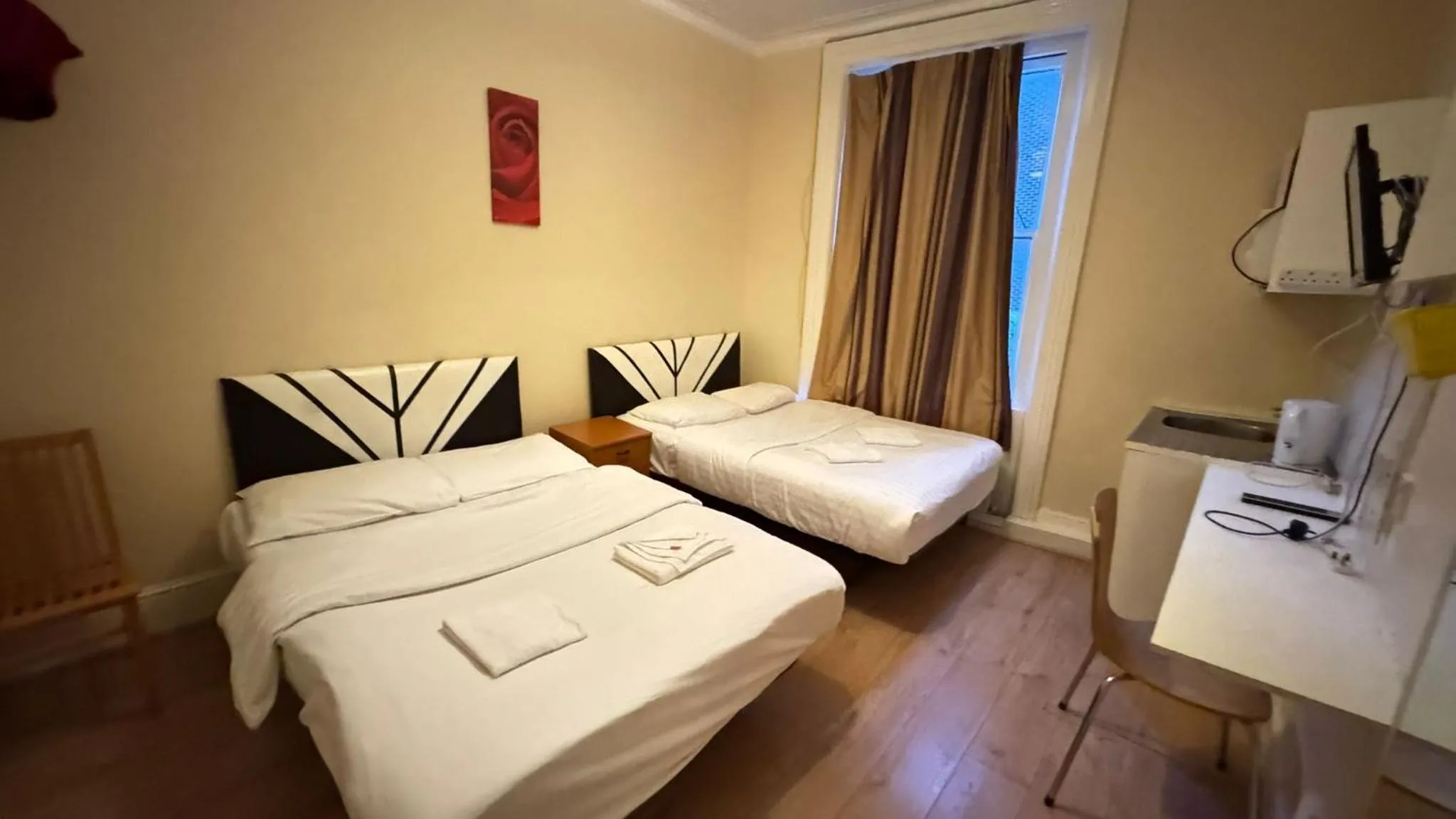 Photo of the whole room, Bed in Anwar House