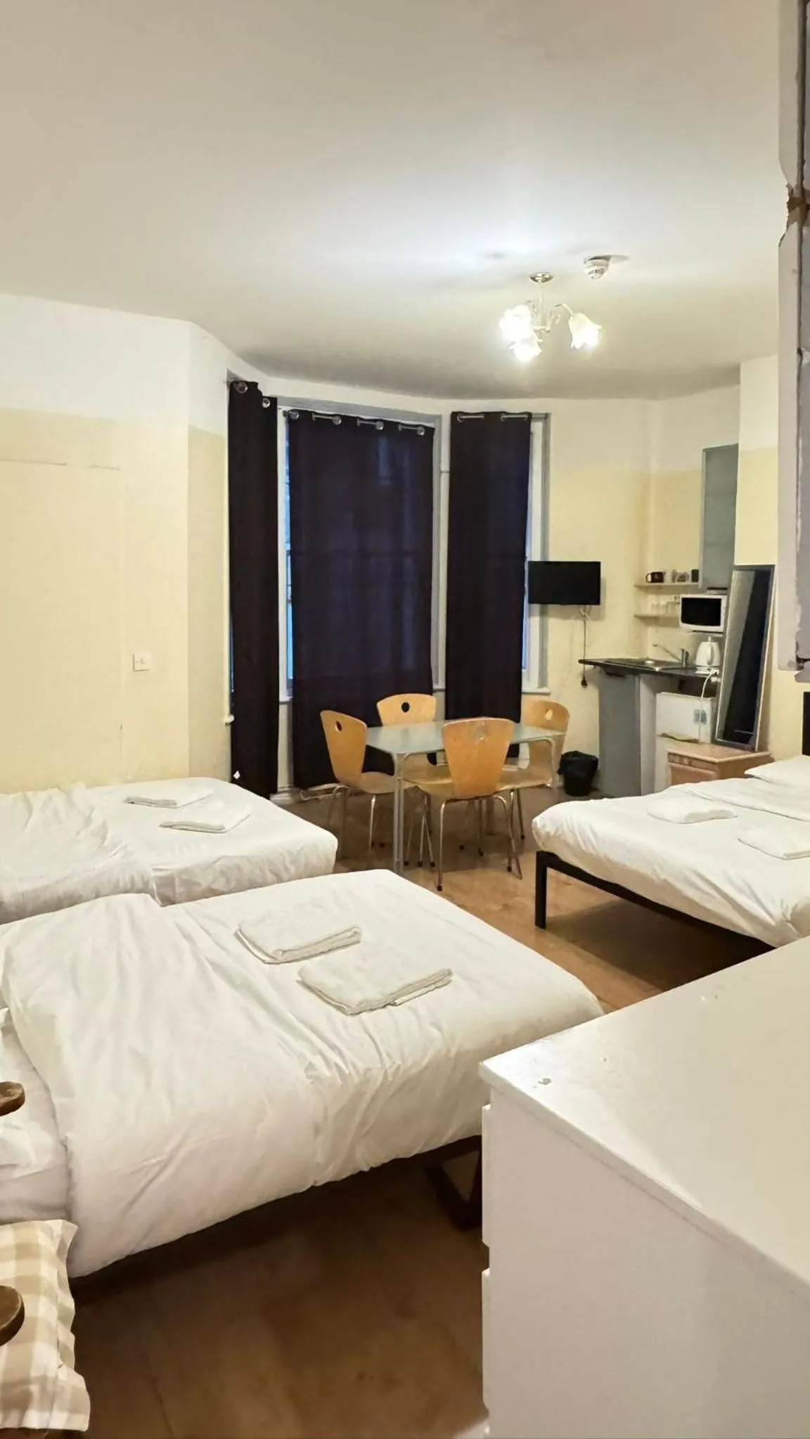 Photo of the whole room, Bed in Anwar House