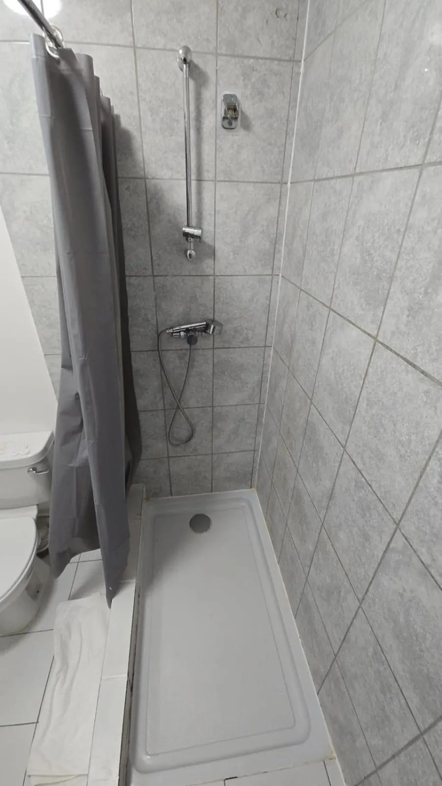 Shower in Anwar House