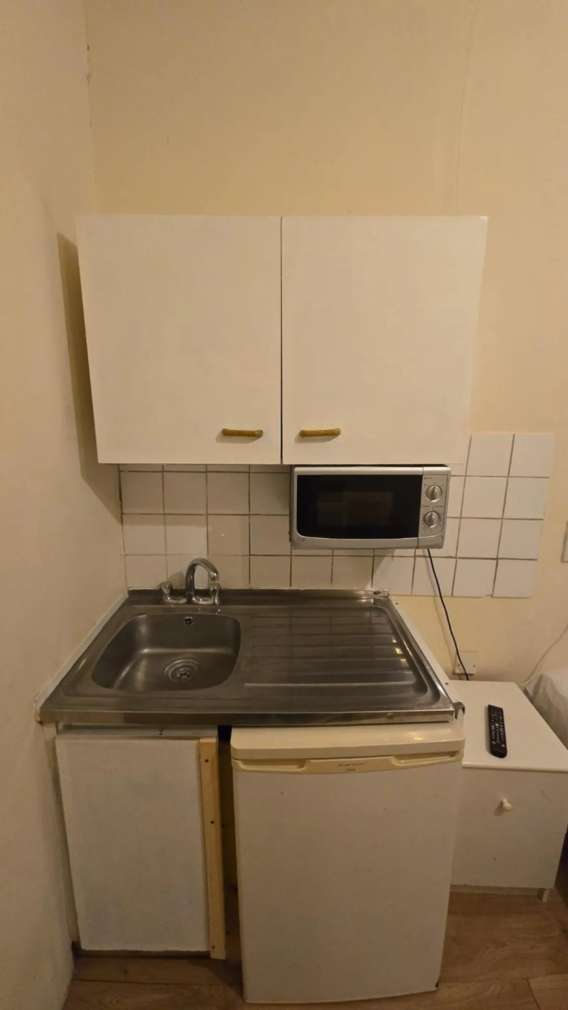 Kitchen or kitchenette in Anwar House