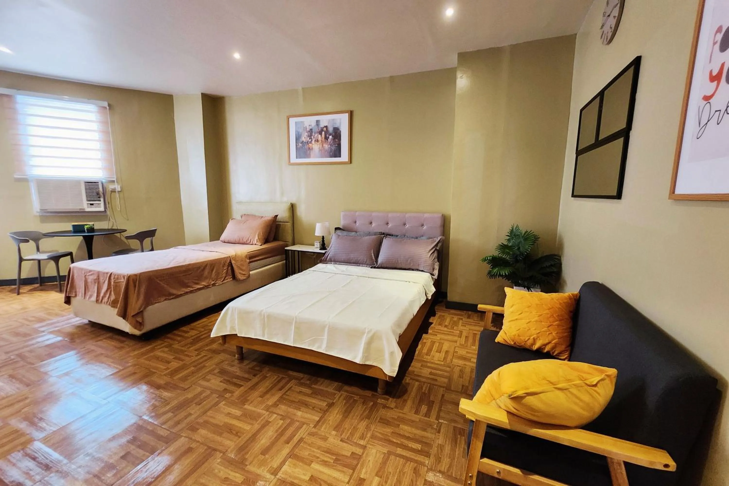 Bed in Freddo Studio Apartelle