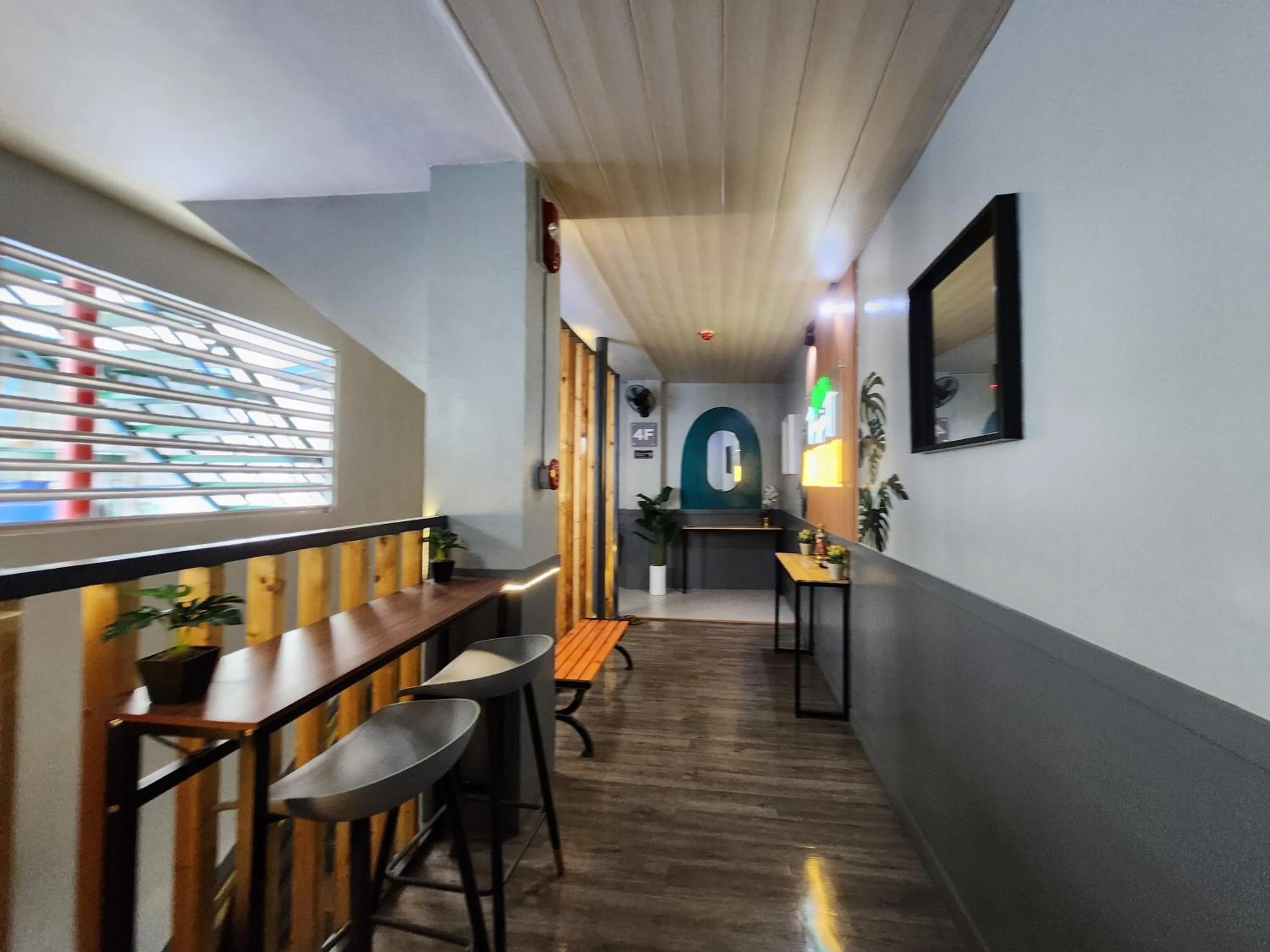 Freddo Studio Apartelle