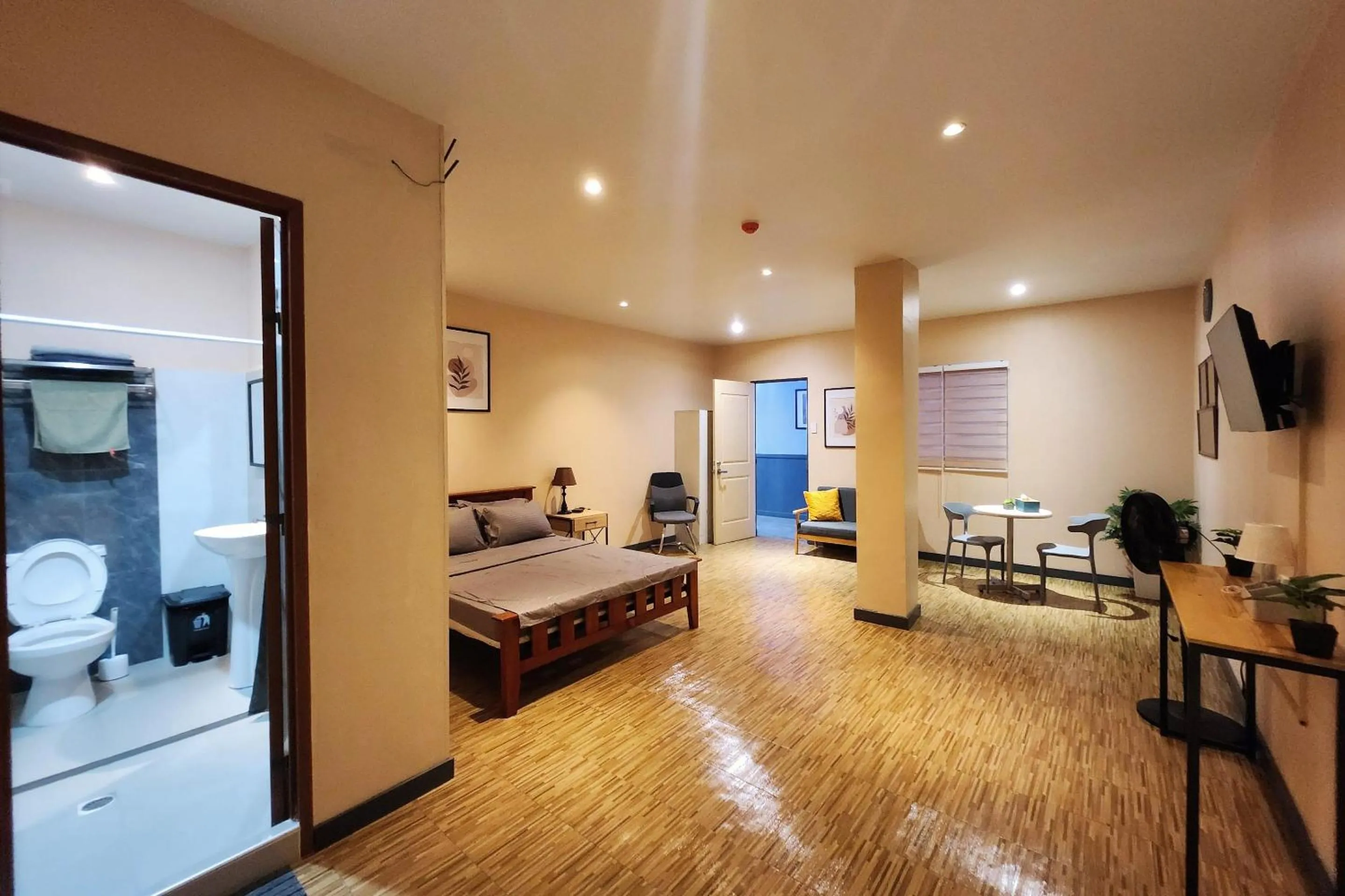 Bed in Freddo Studio Apartelle