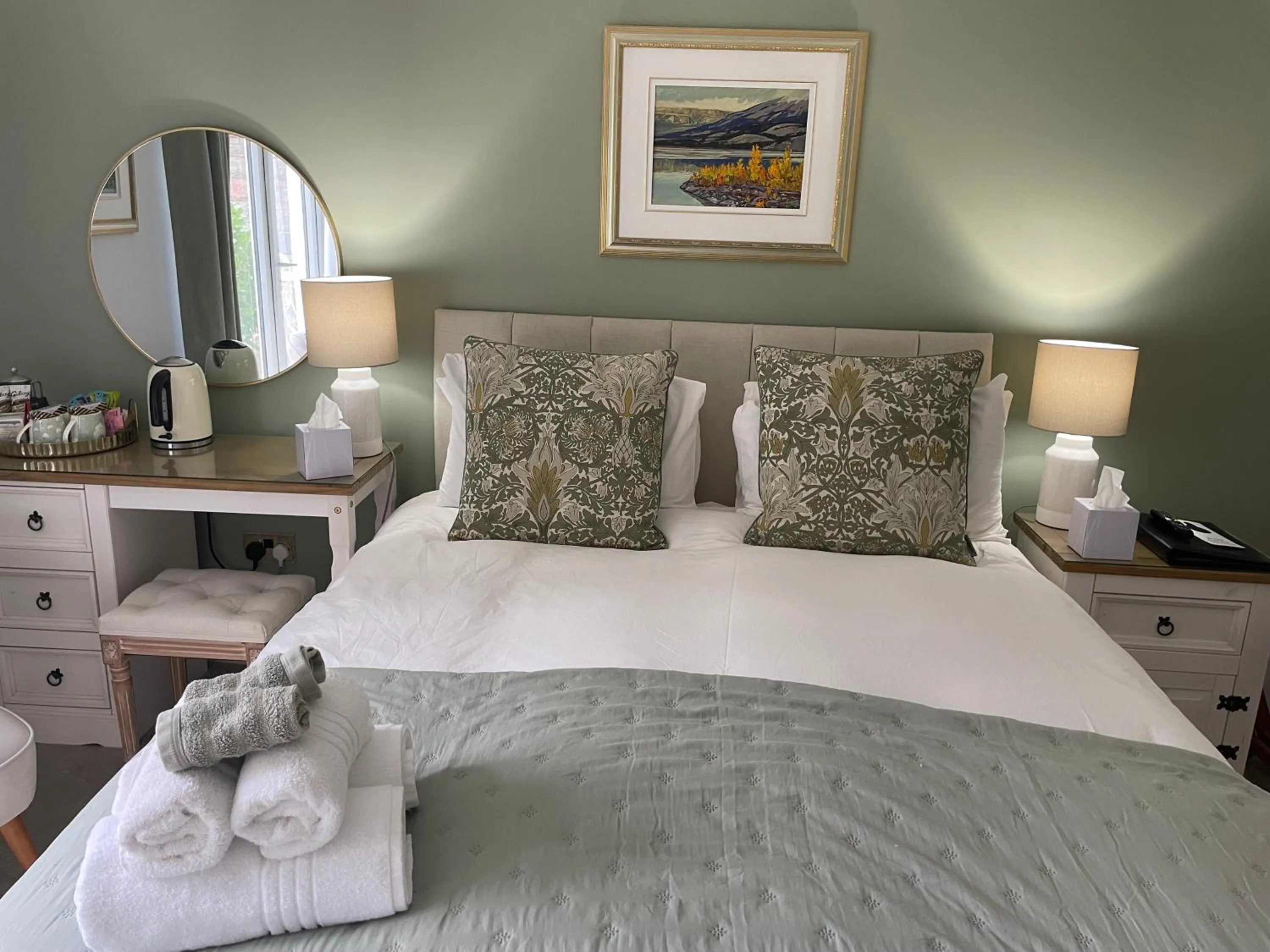 Bed in Castlecroft Bed and Breakfast