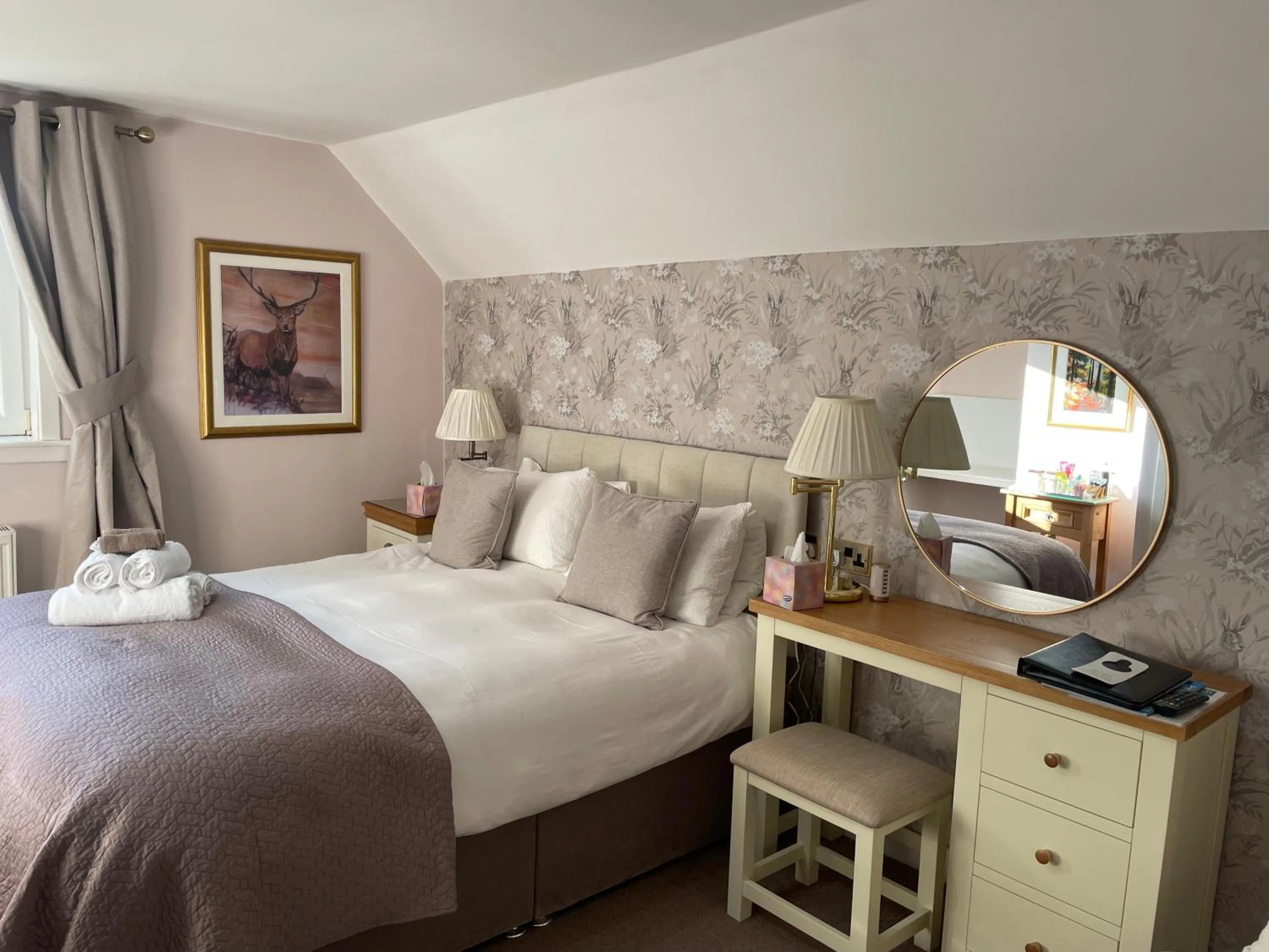 Bed in Castlecroft Bed and Breakfast