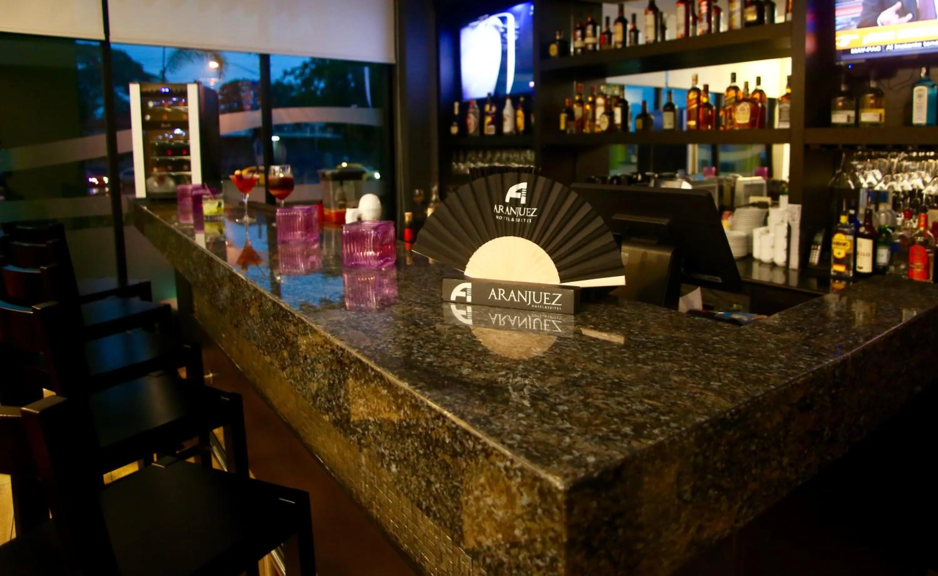 Drinks in Aranjuez Hotel & Suites