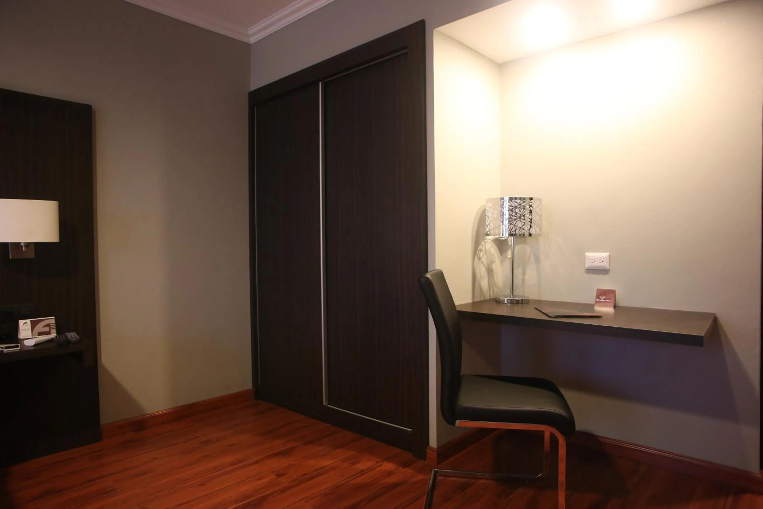 Area and facilities in Aranjuez Hotel & Suites