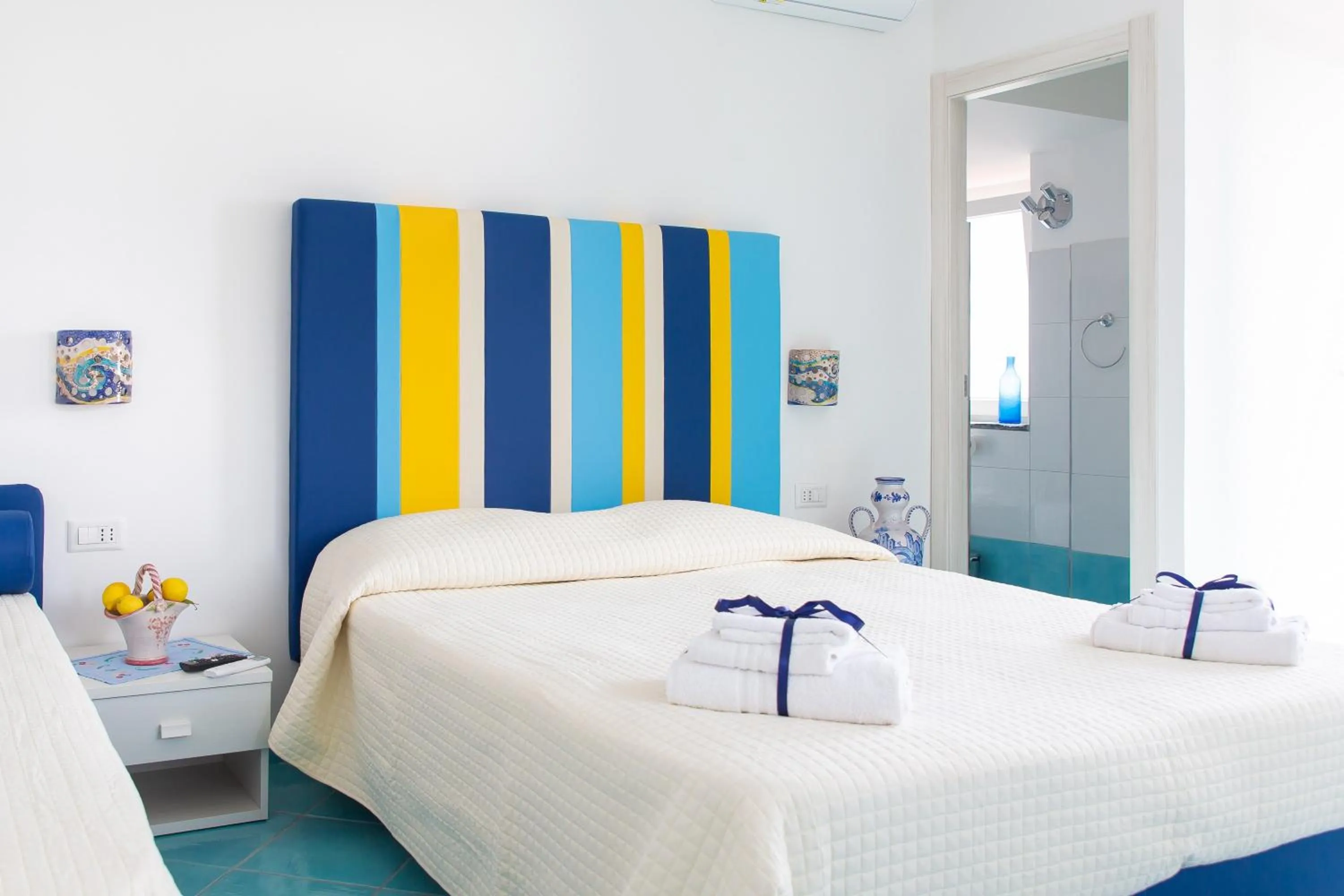 Bed in Villa Fontana Limite