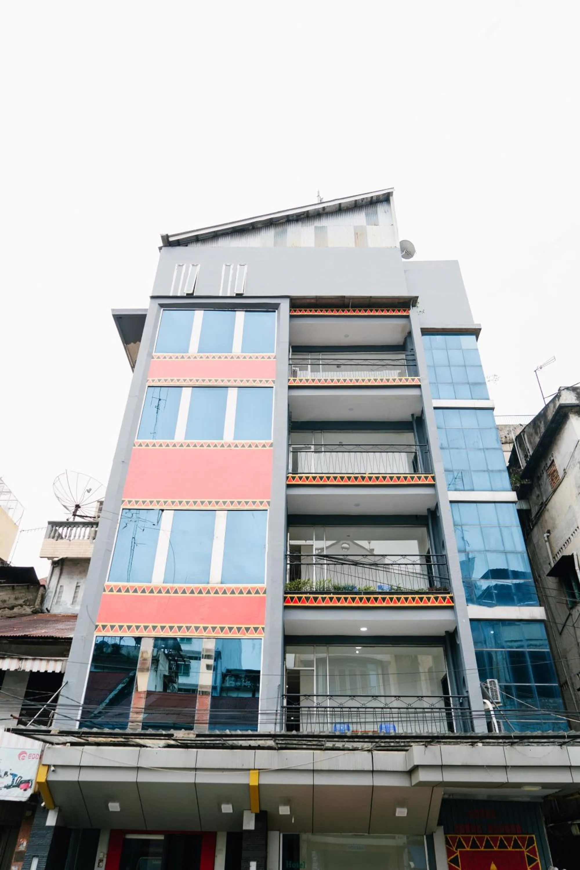 Urbanview Hotel Grand Mohaga Medan