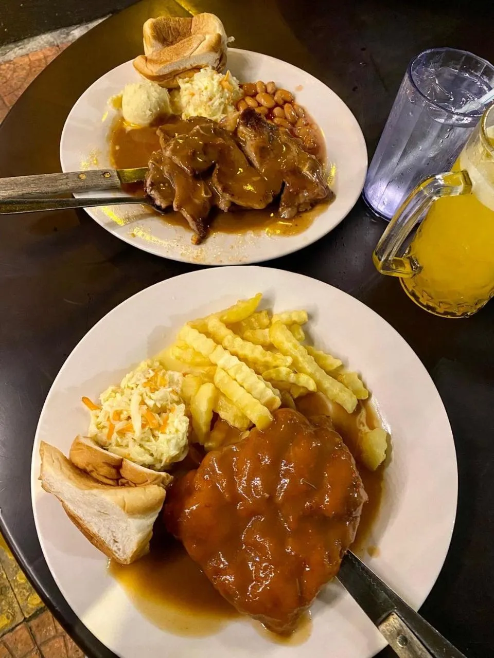 Restaurant/places to eat in Redstone Boutique Hotel Kuala Lumpur