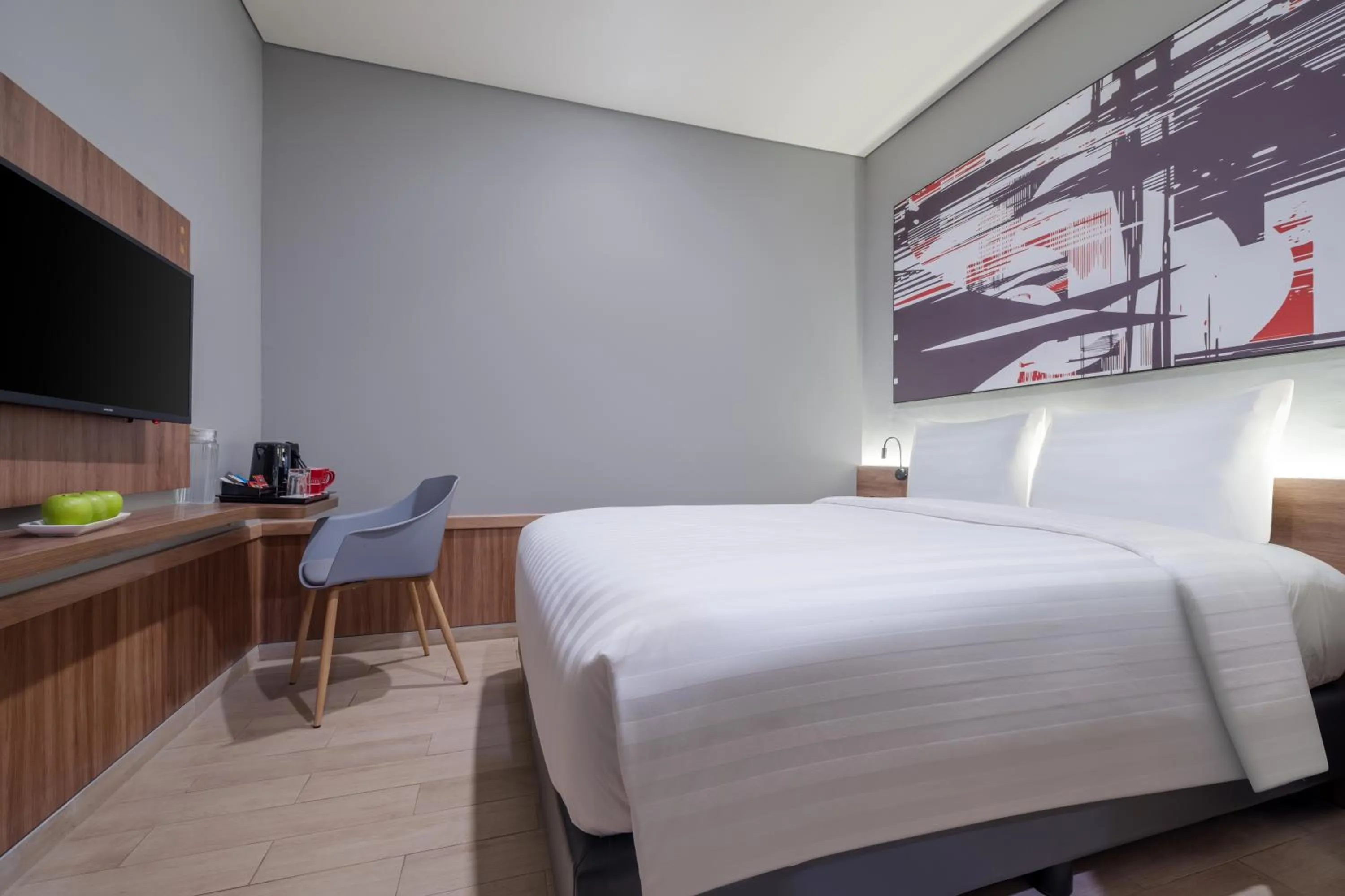 Bedroom, Bed in Hotel Neo Plus Airport Jakarta