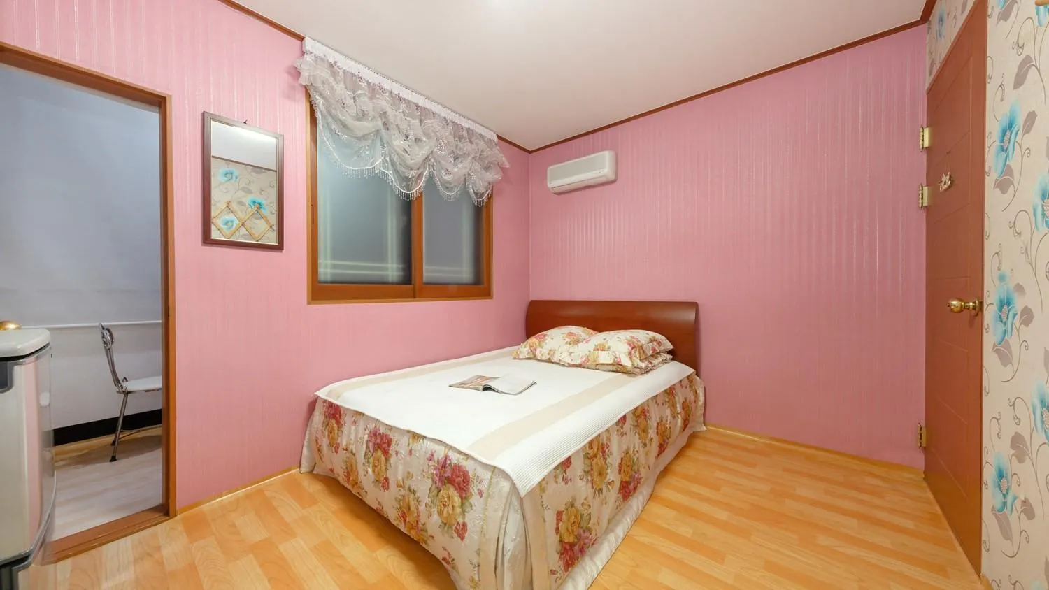 Bed in Anmyeondo paradise pension