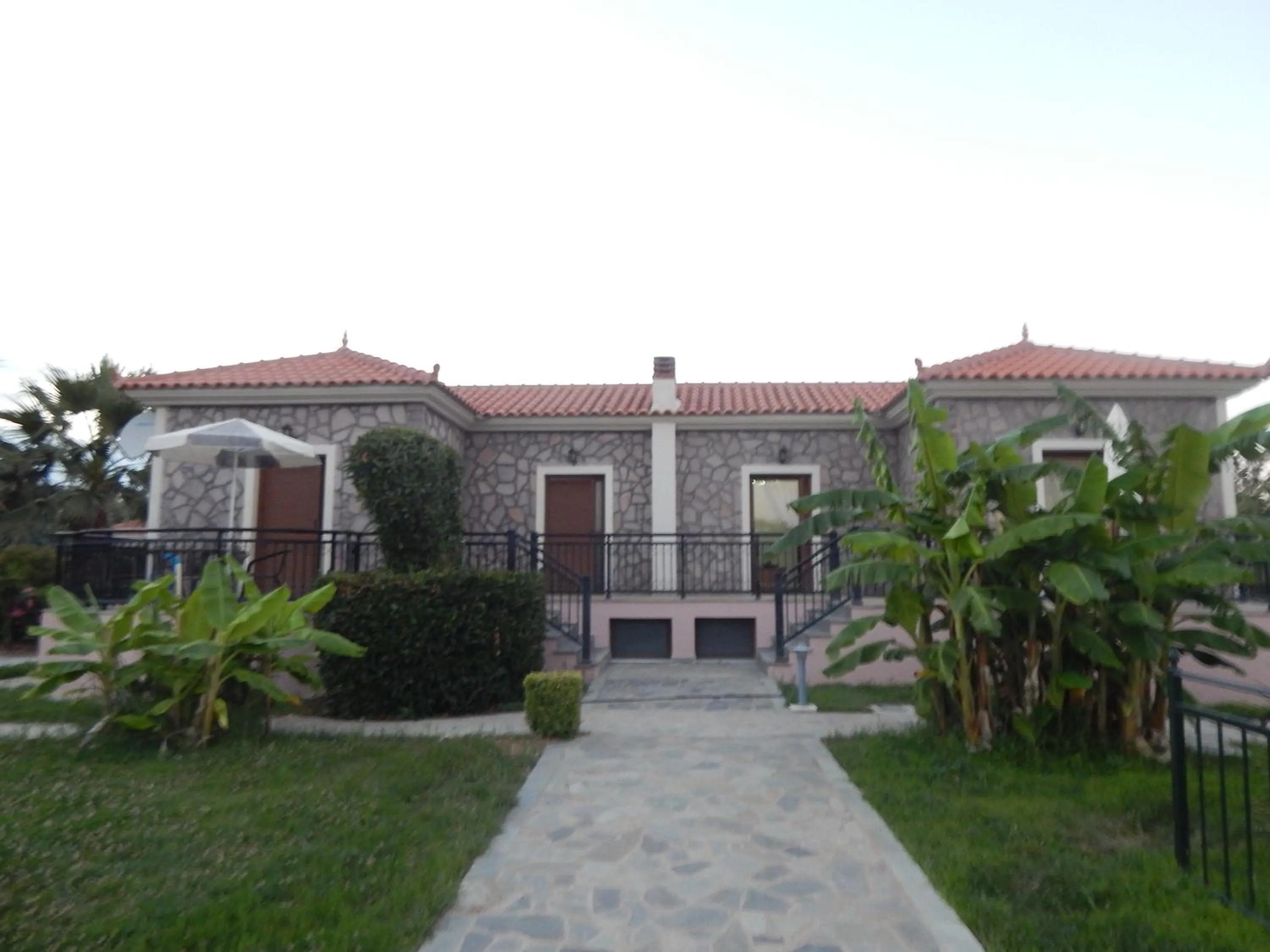 Facade/entrance in Kalloni village apartments