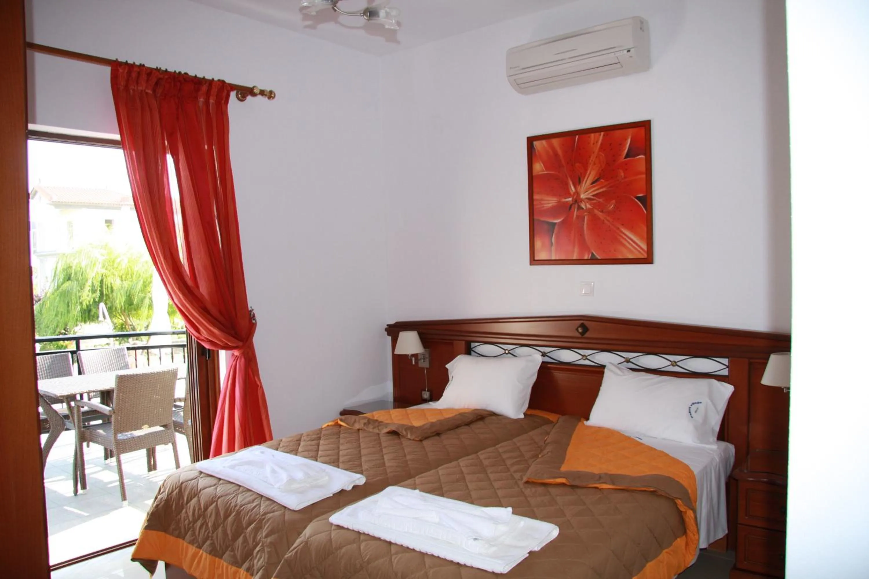 Bedroom, Bed in Kalloni village apartments