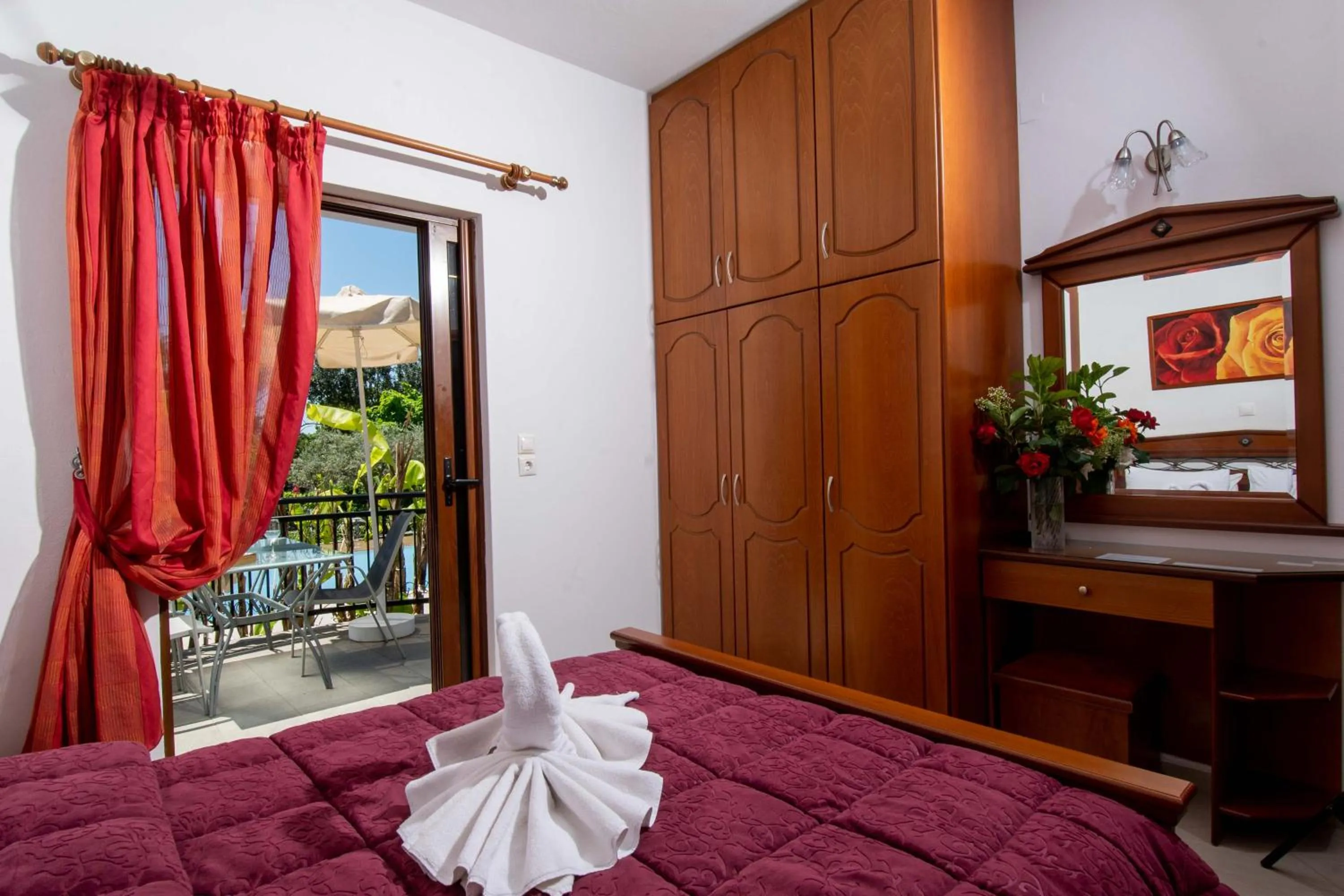Bedroom, Bed in Kalloni village apartments