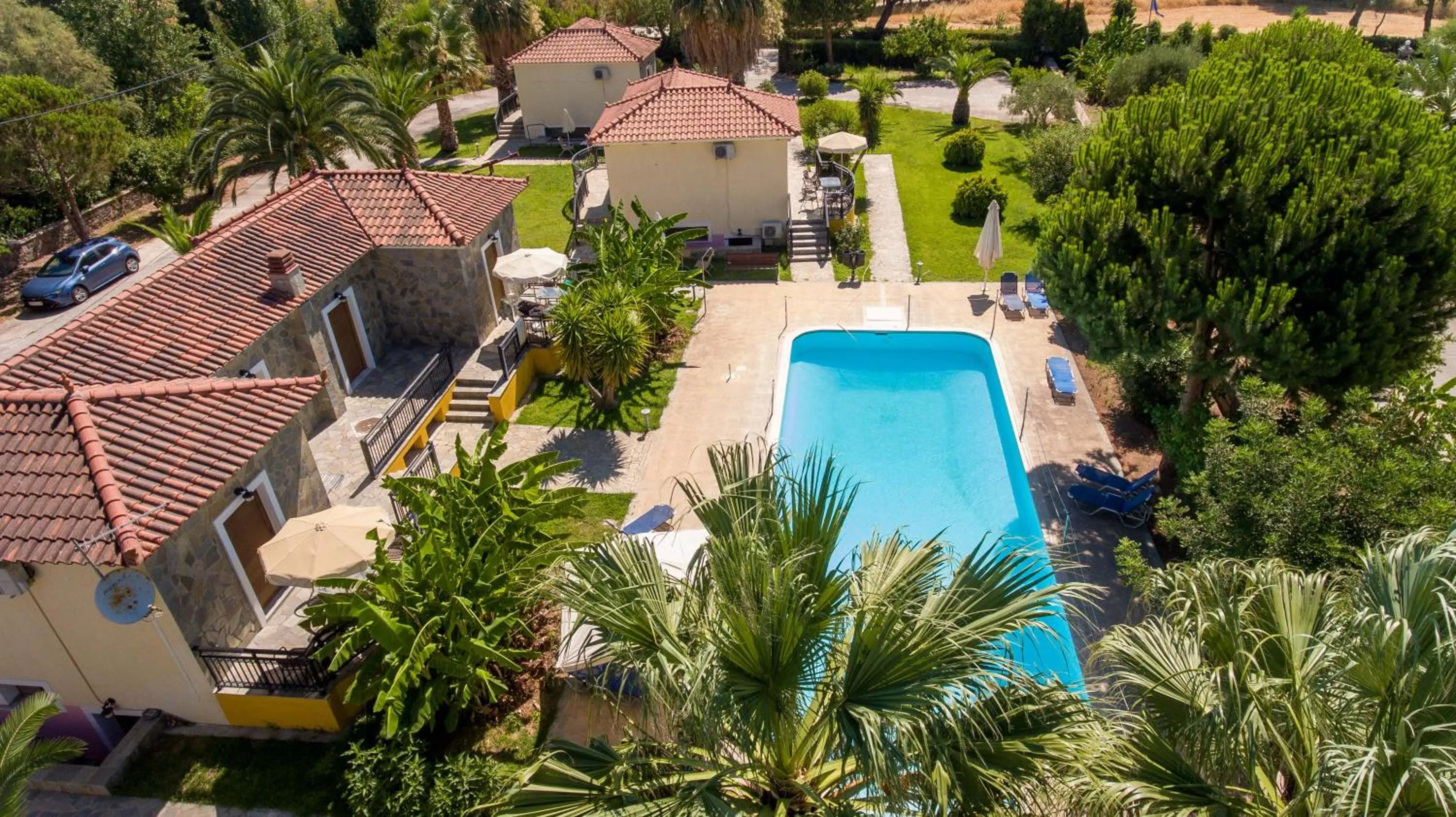 Bird's eye view in Kalloni village apartments