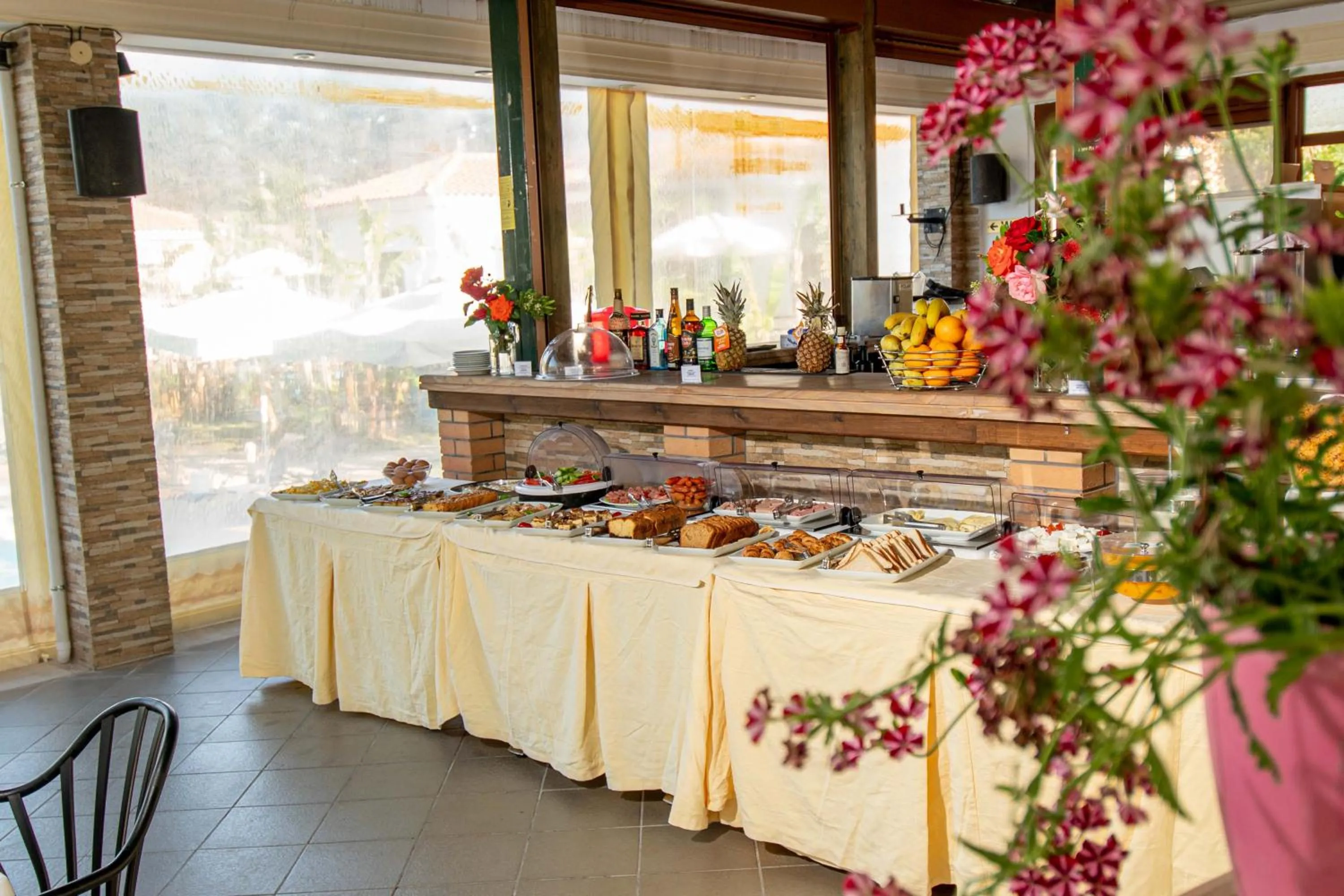 Buffet breakfast in Kalloni village apartments
