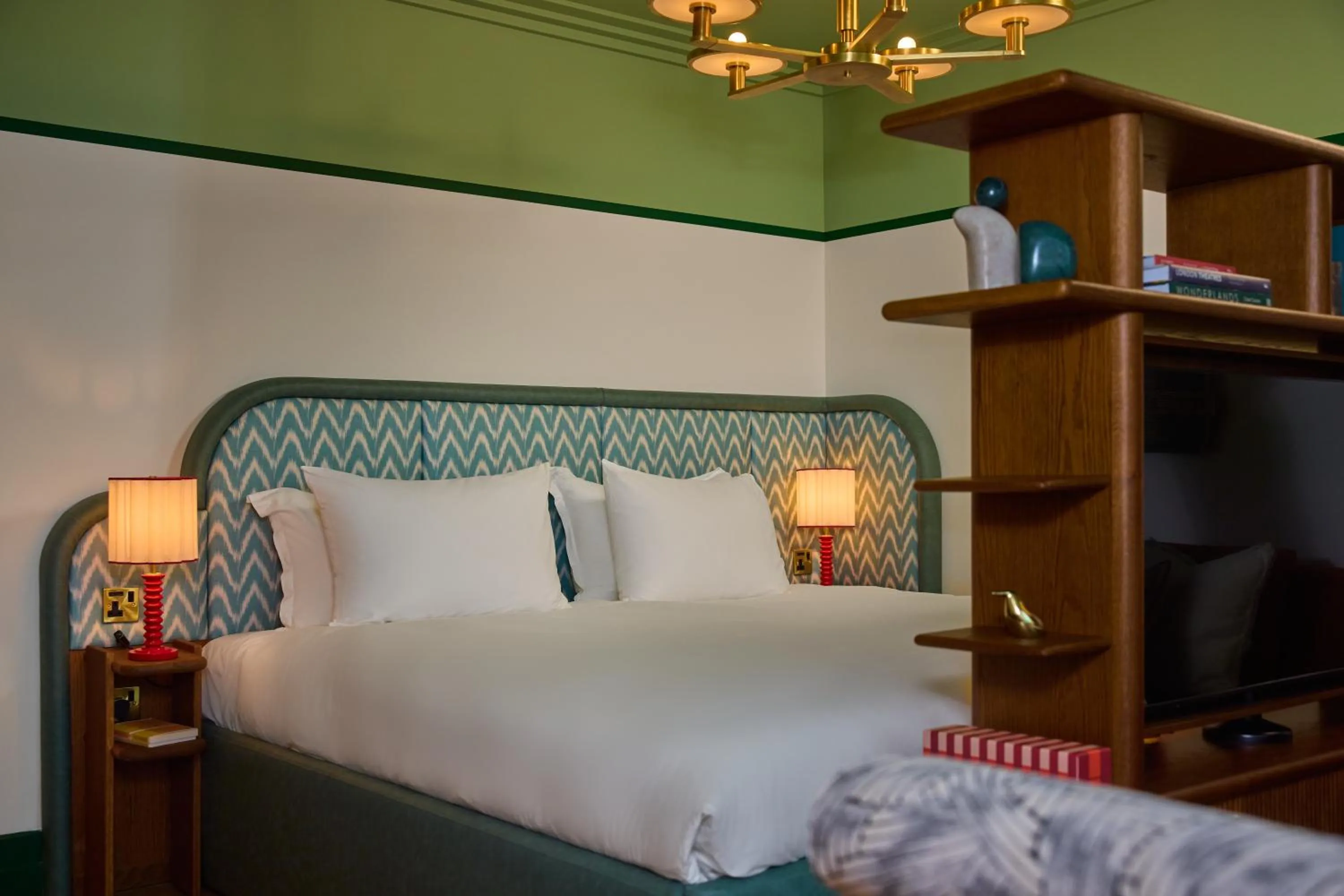 Bed in The July - London Victoria