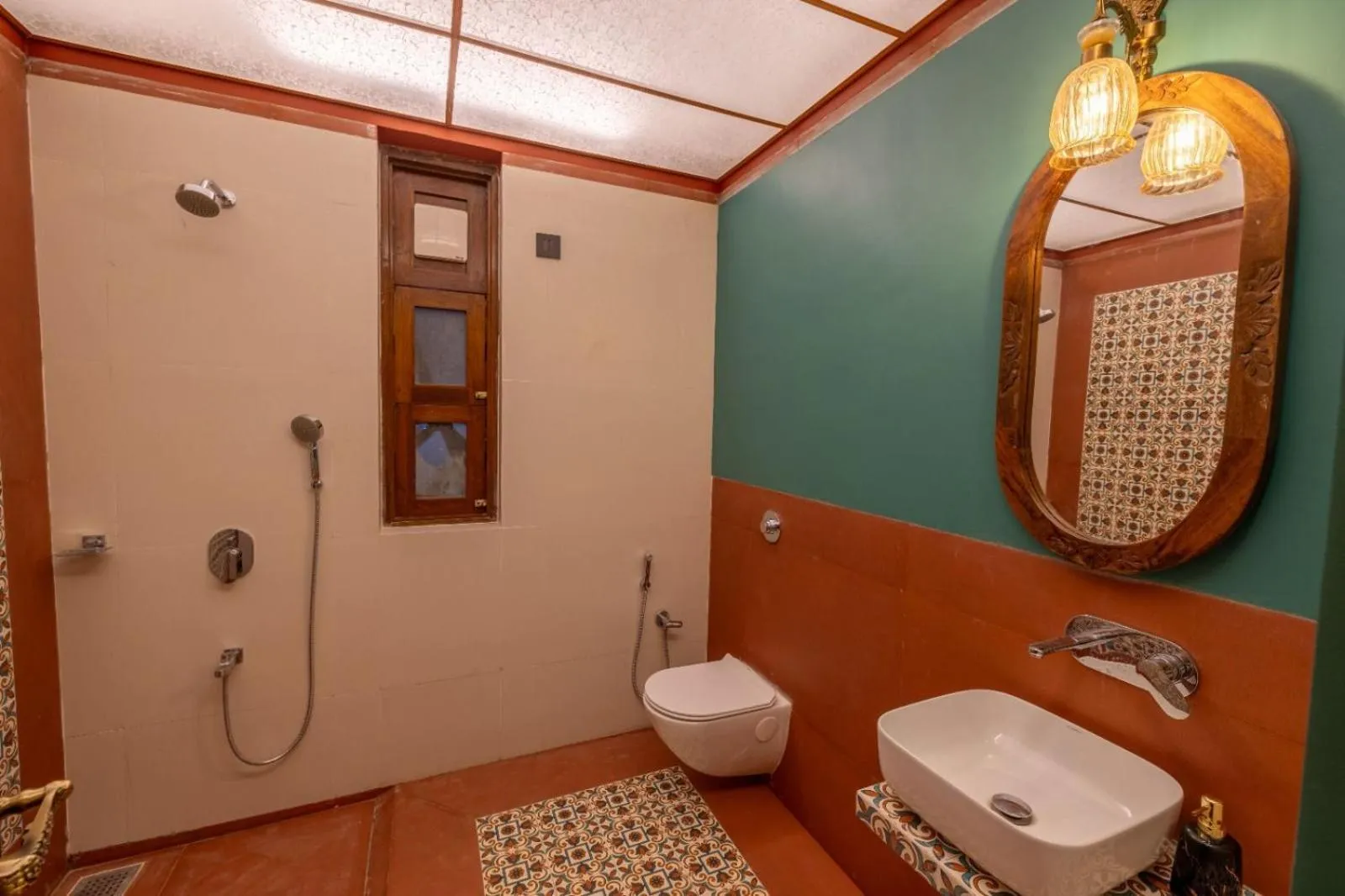 Bathroom in Ishaan Holiday Home