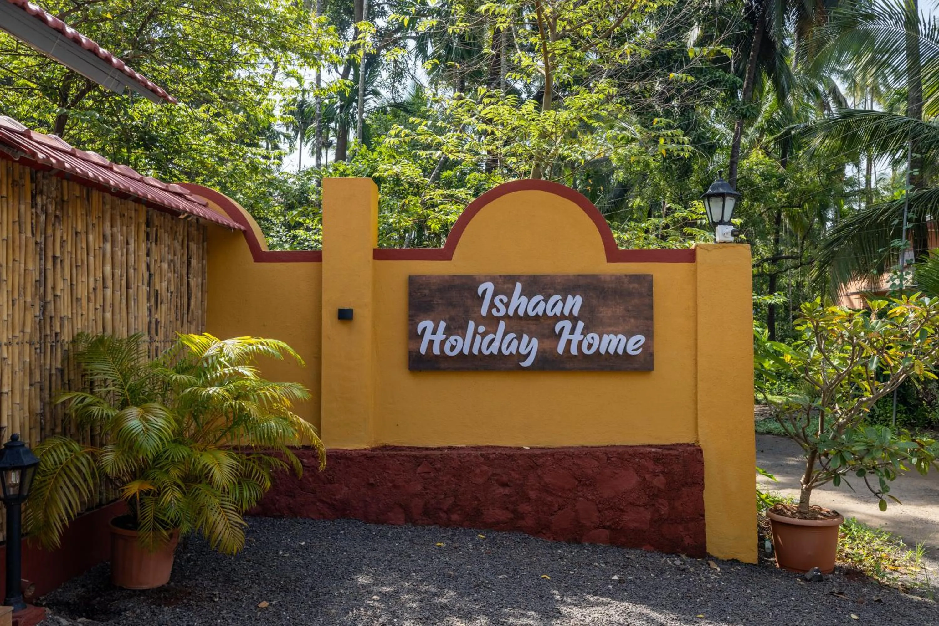 Ishaan Holiday Home