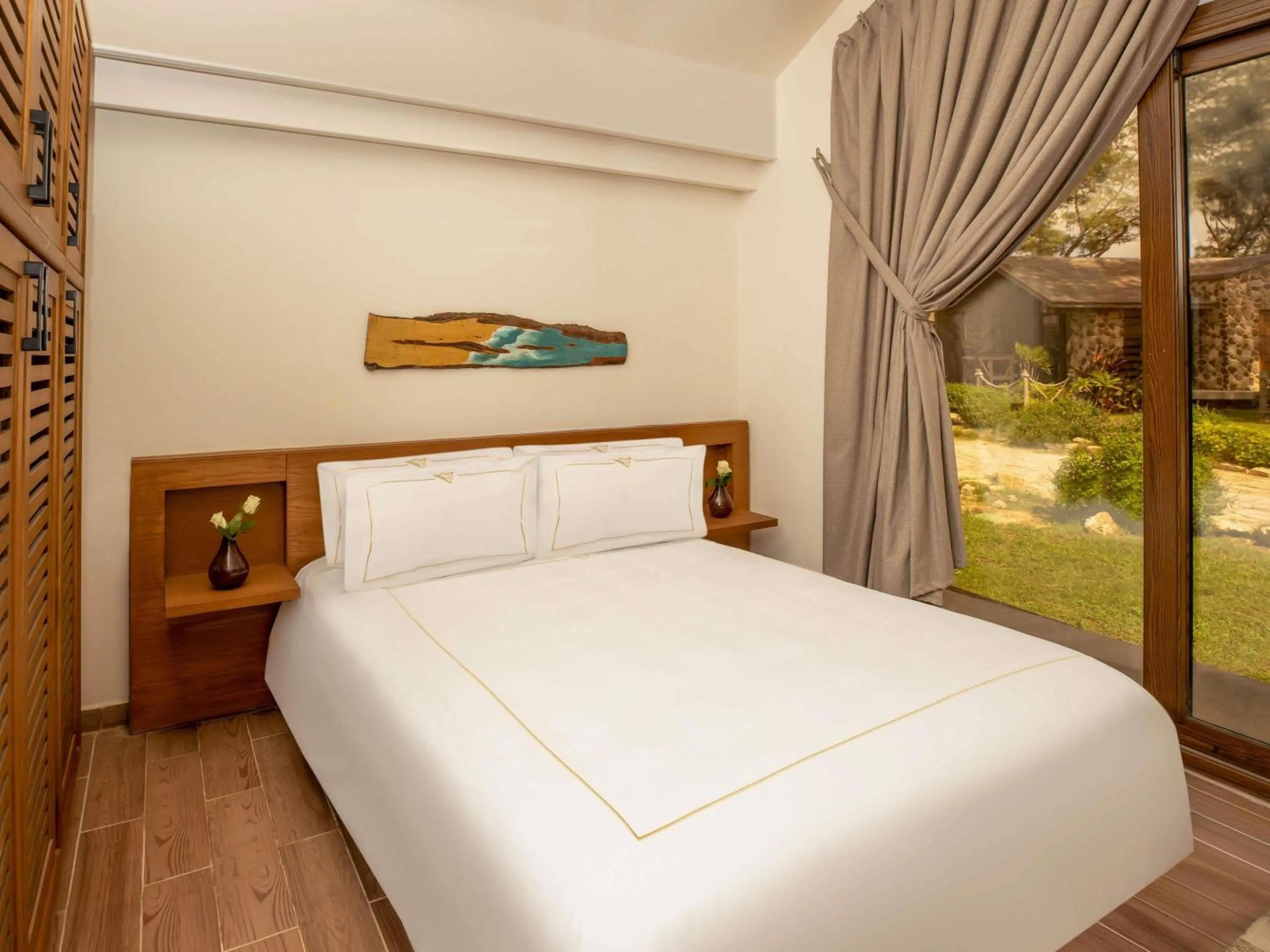 Bedroom, Bed in Rixos Montaza Alexandria