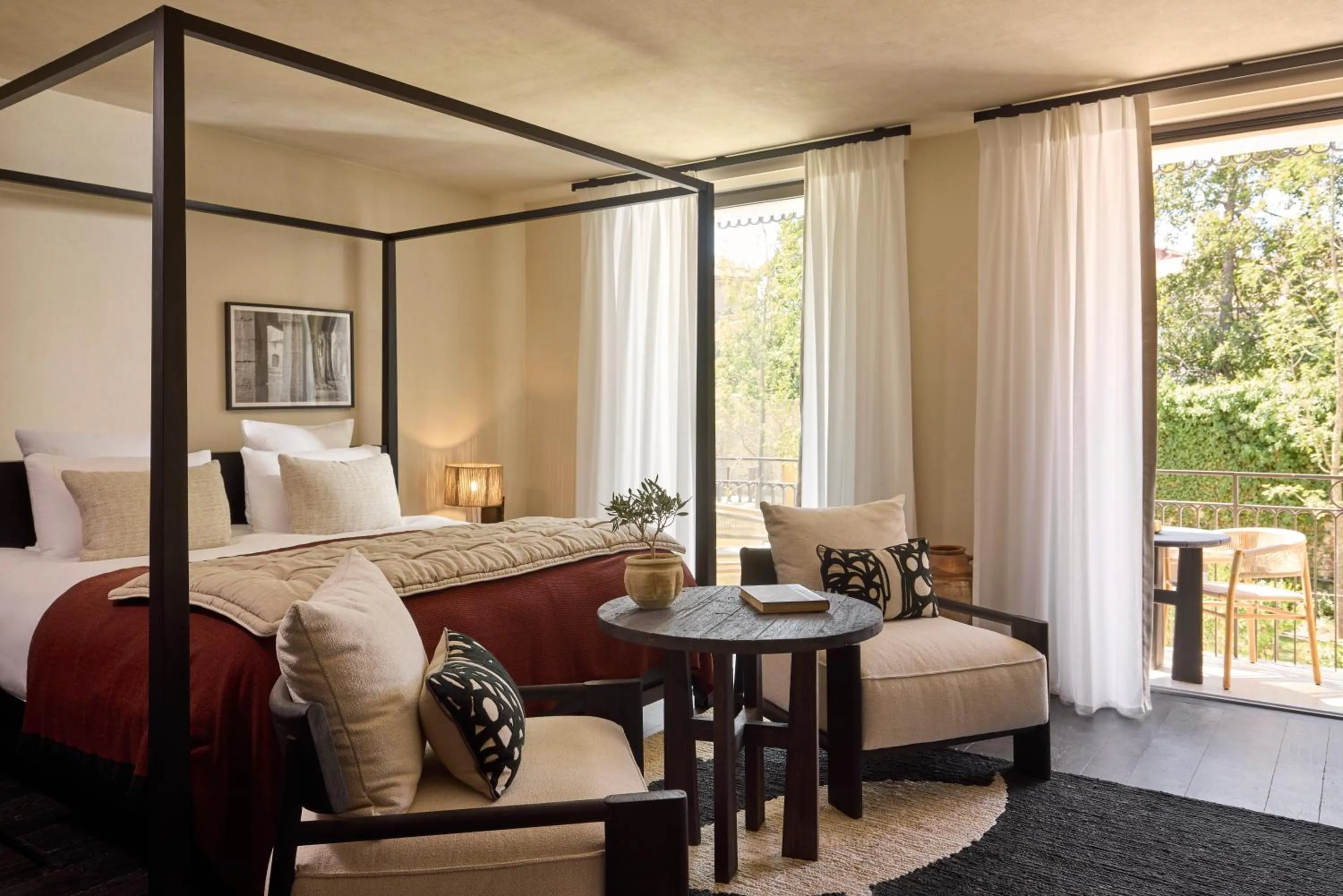 Photo of the whole room, Bed in L'Isle de Leos Hotel & Spa - MGallery Collection