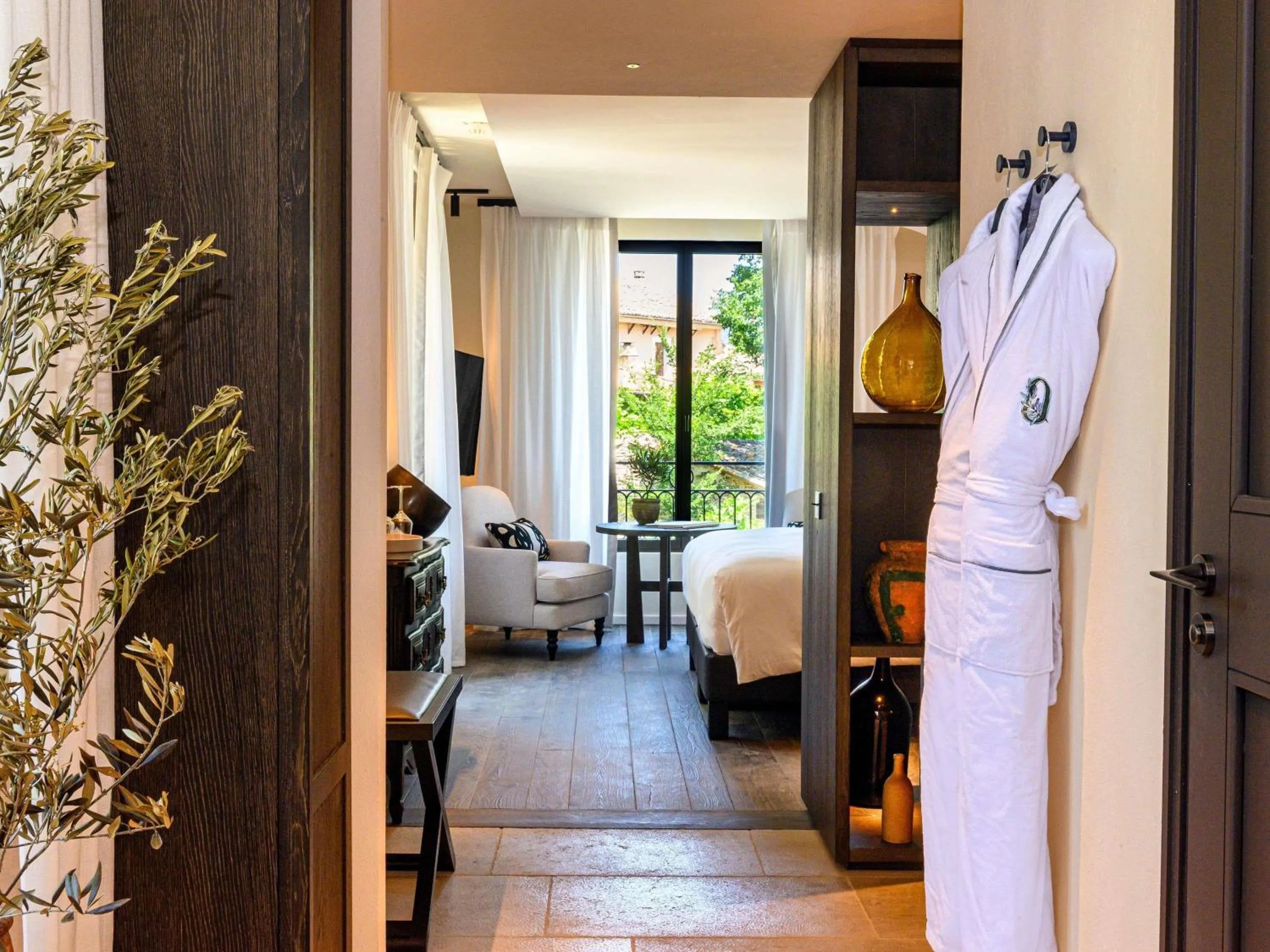 Bedroom in L'Isle de Leos Hotel & Spa - MGallery Collection