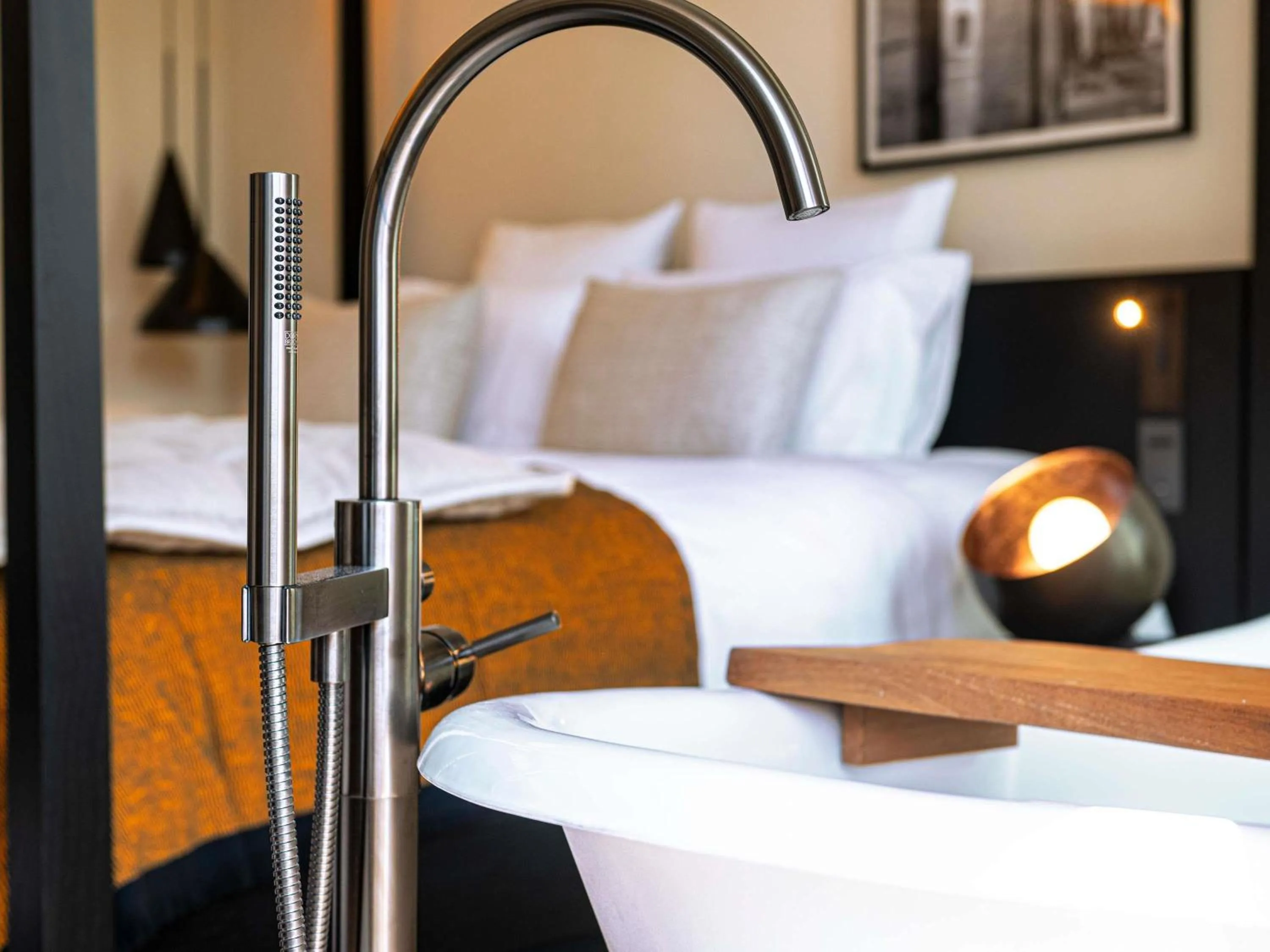 Bedroom, Bed in L'Isle de Leos Hotel & Spa - MGallery Collection