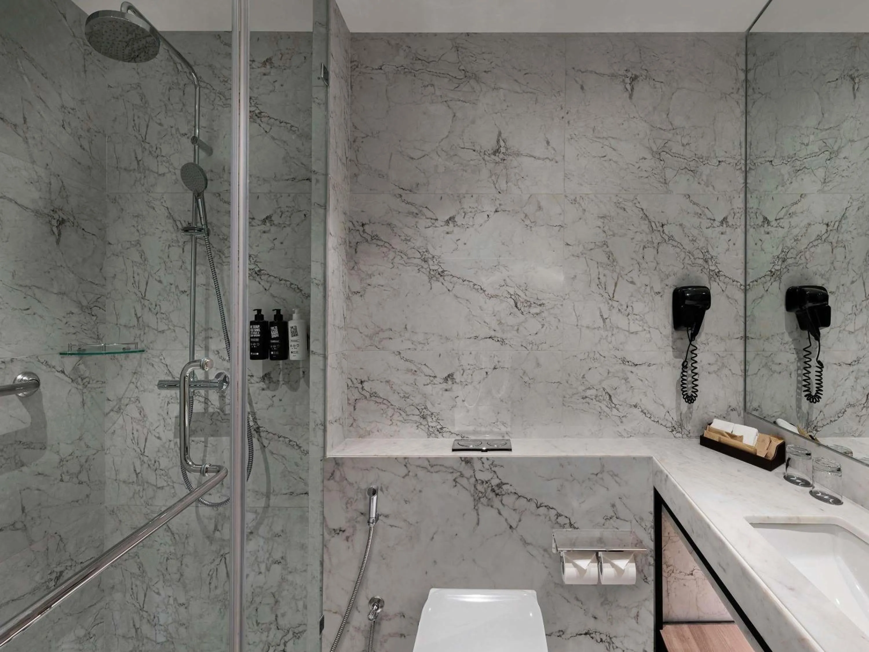 Bedroom in Mercure Kathmandu Sukedhara Heights