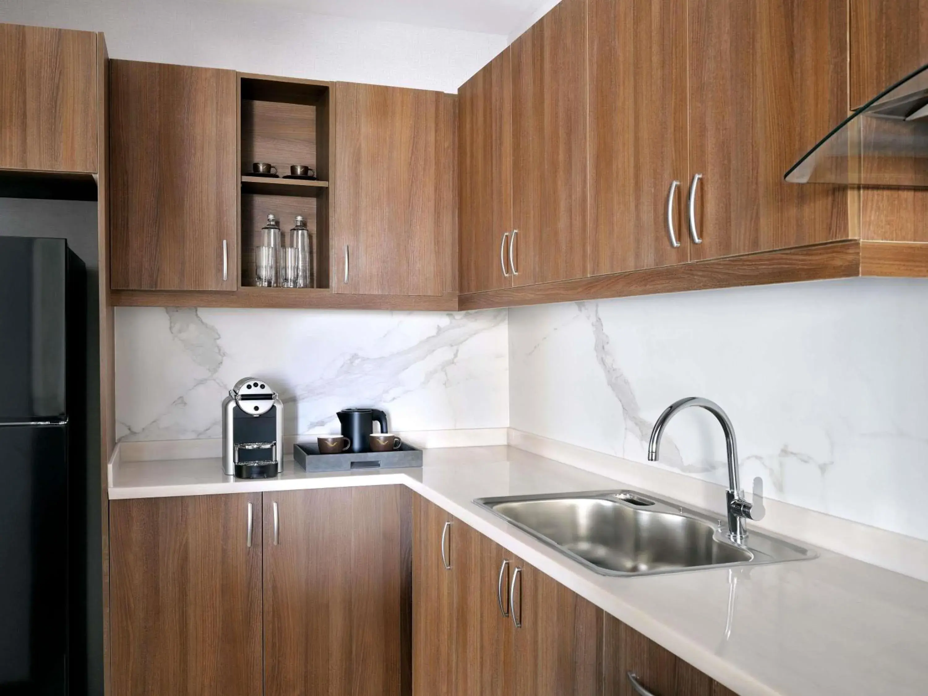 One-Bedroom Executive Queen Suite with Kitchen and Balcony in Mövenpick Hotel Waad Al Shamal One-Bedroom Executive Queen Suite with Kitchen and Balcony in Mövenpick Hotel Waad Al Shamal