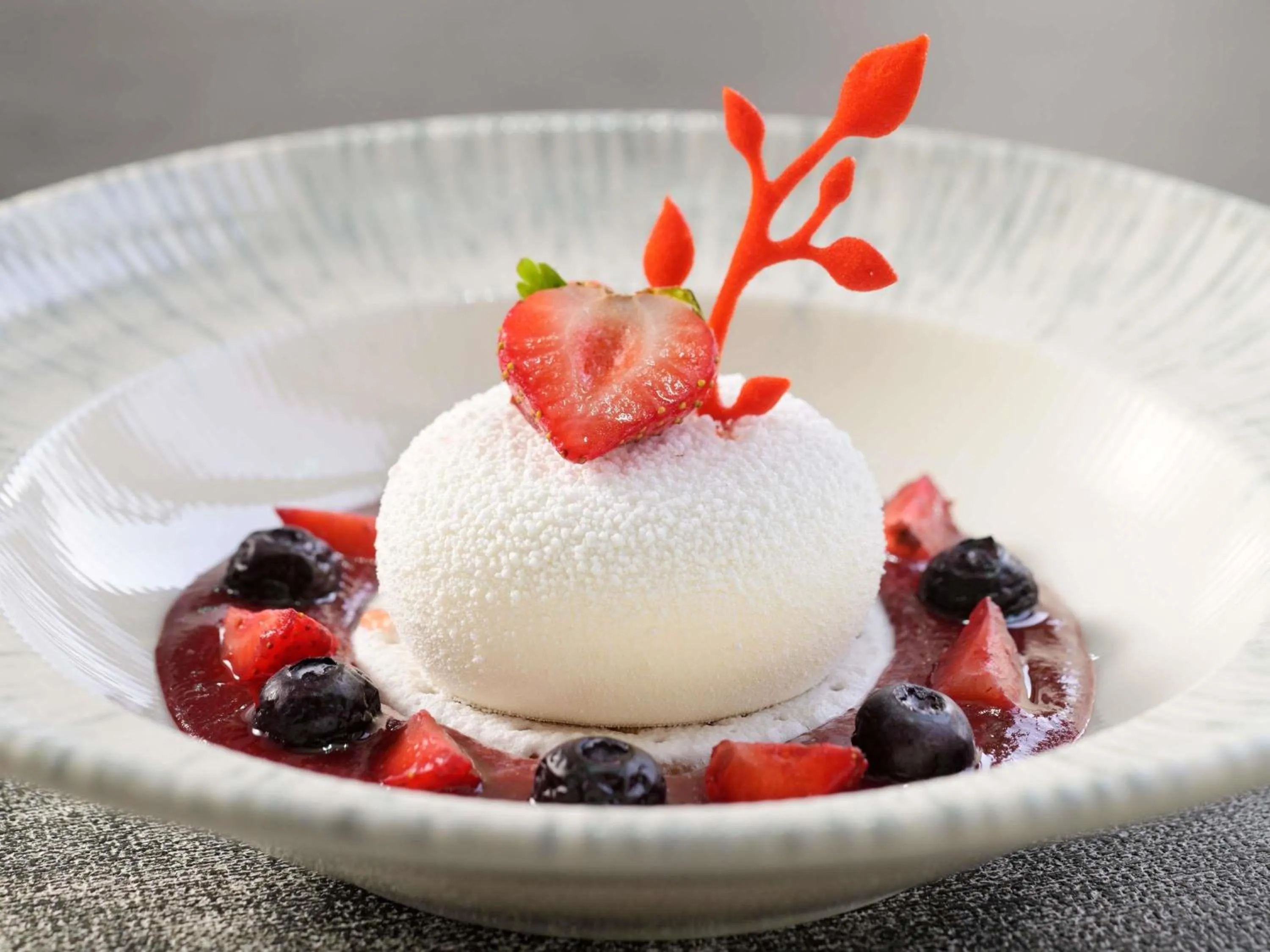 Restaurant/places to eat in Mövenpick Hotel Waad Al Shamal