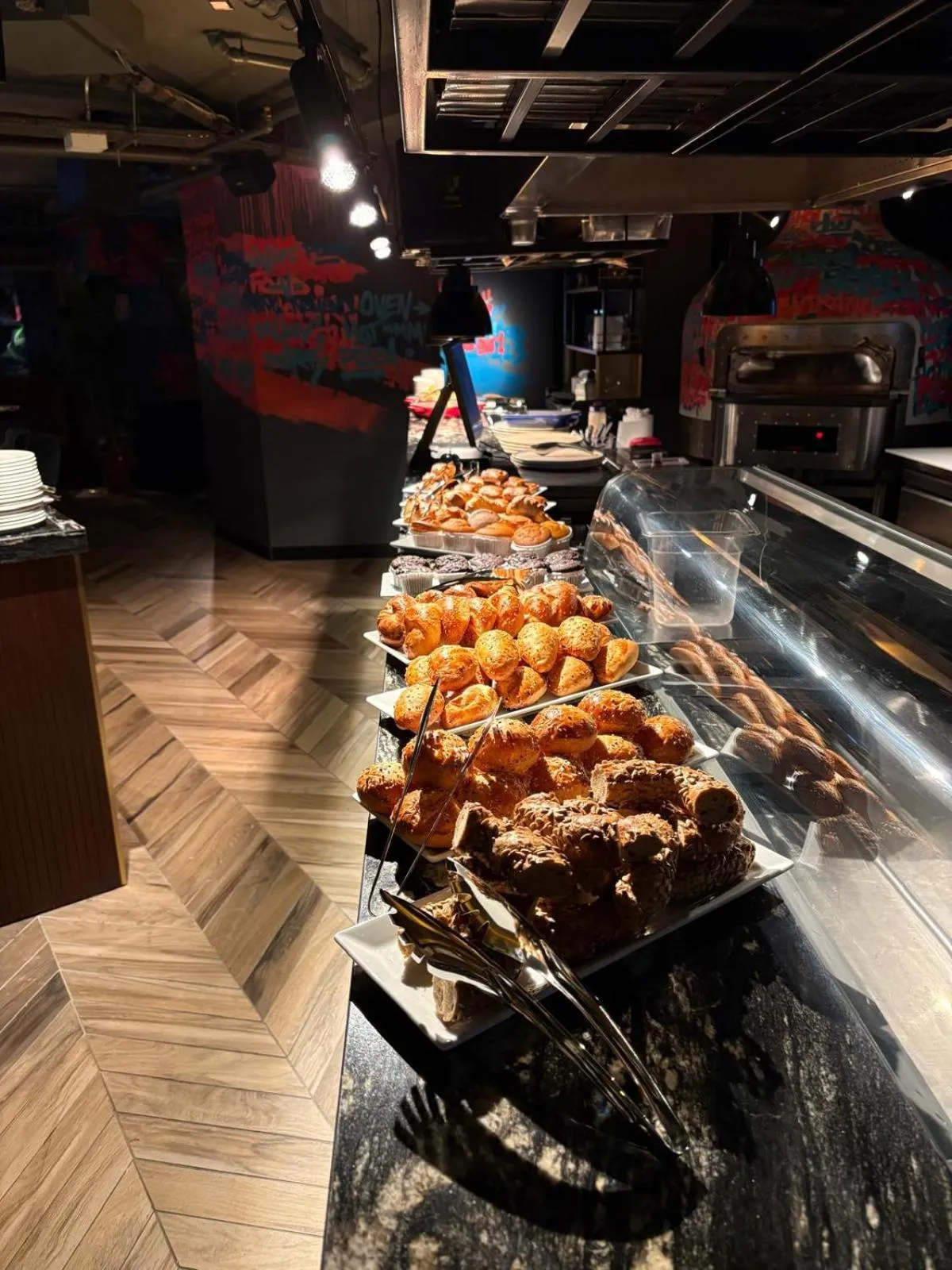 Restaurant/places to eat in Novotel Istanbul Bomonti