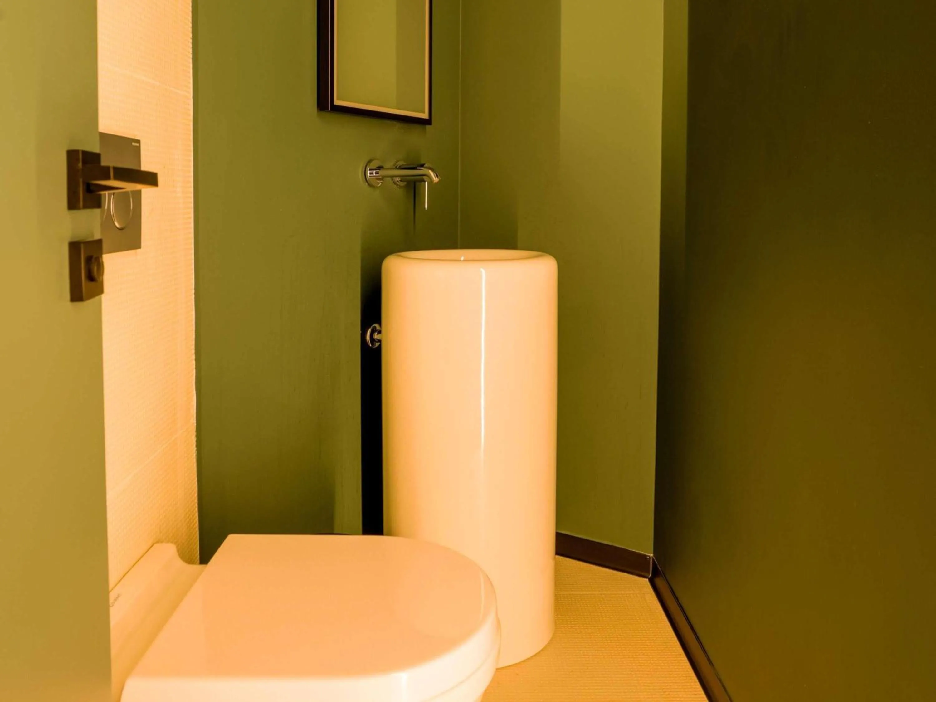 Bedroom in Novotel Istanbul Bomonti