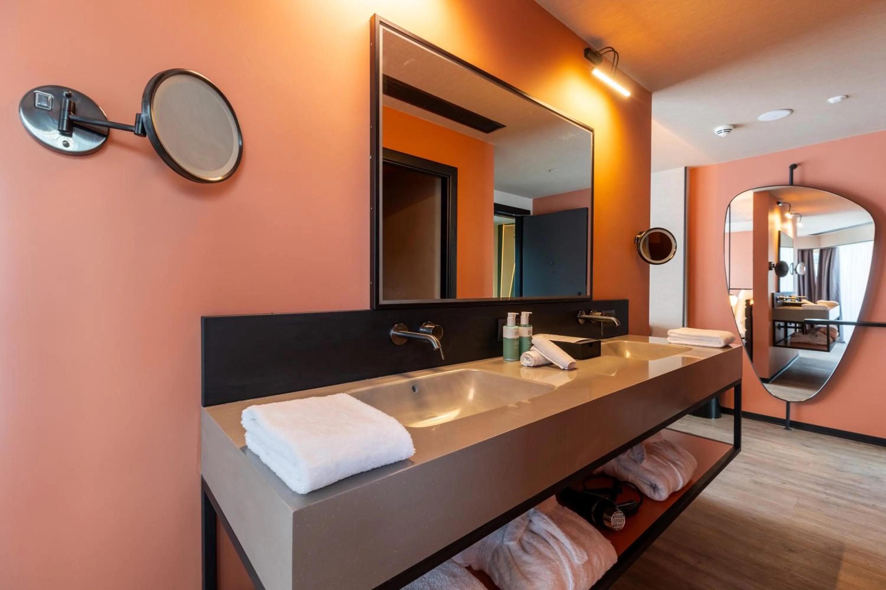 Bathroom in Novotel Istanbul Bomonti
