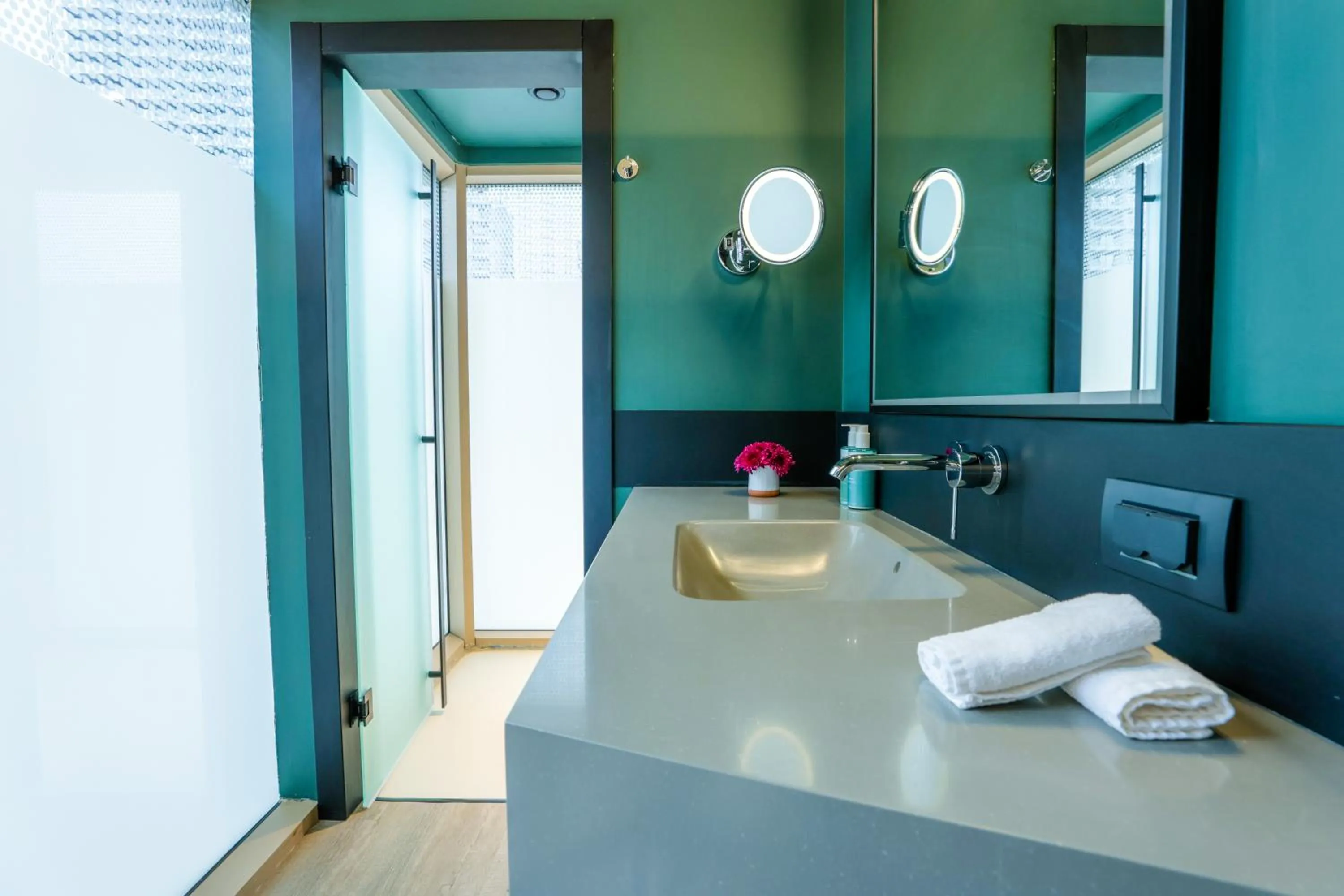 Bathroom in Novotel Istanbul Bomonti