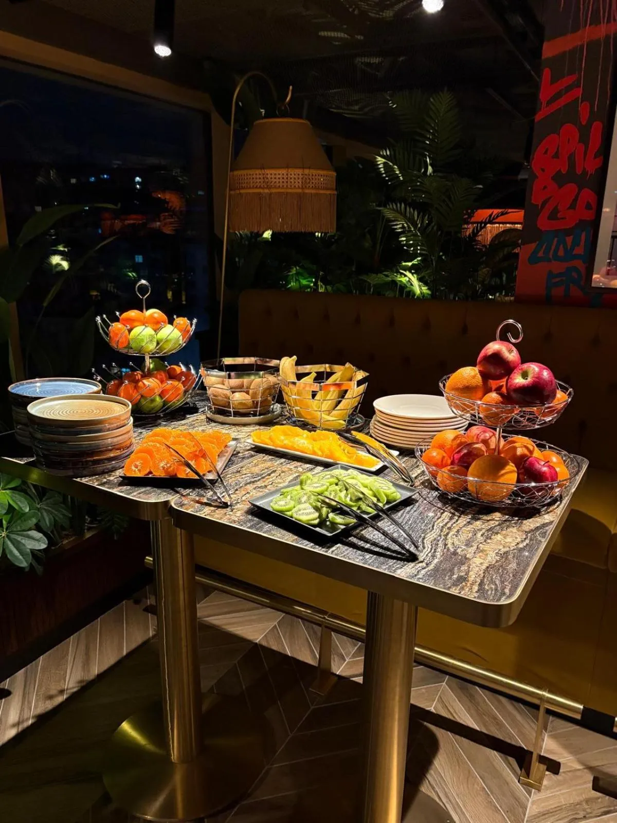 Restaurant/places to eat in Novotel Istanbul Bomonti