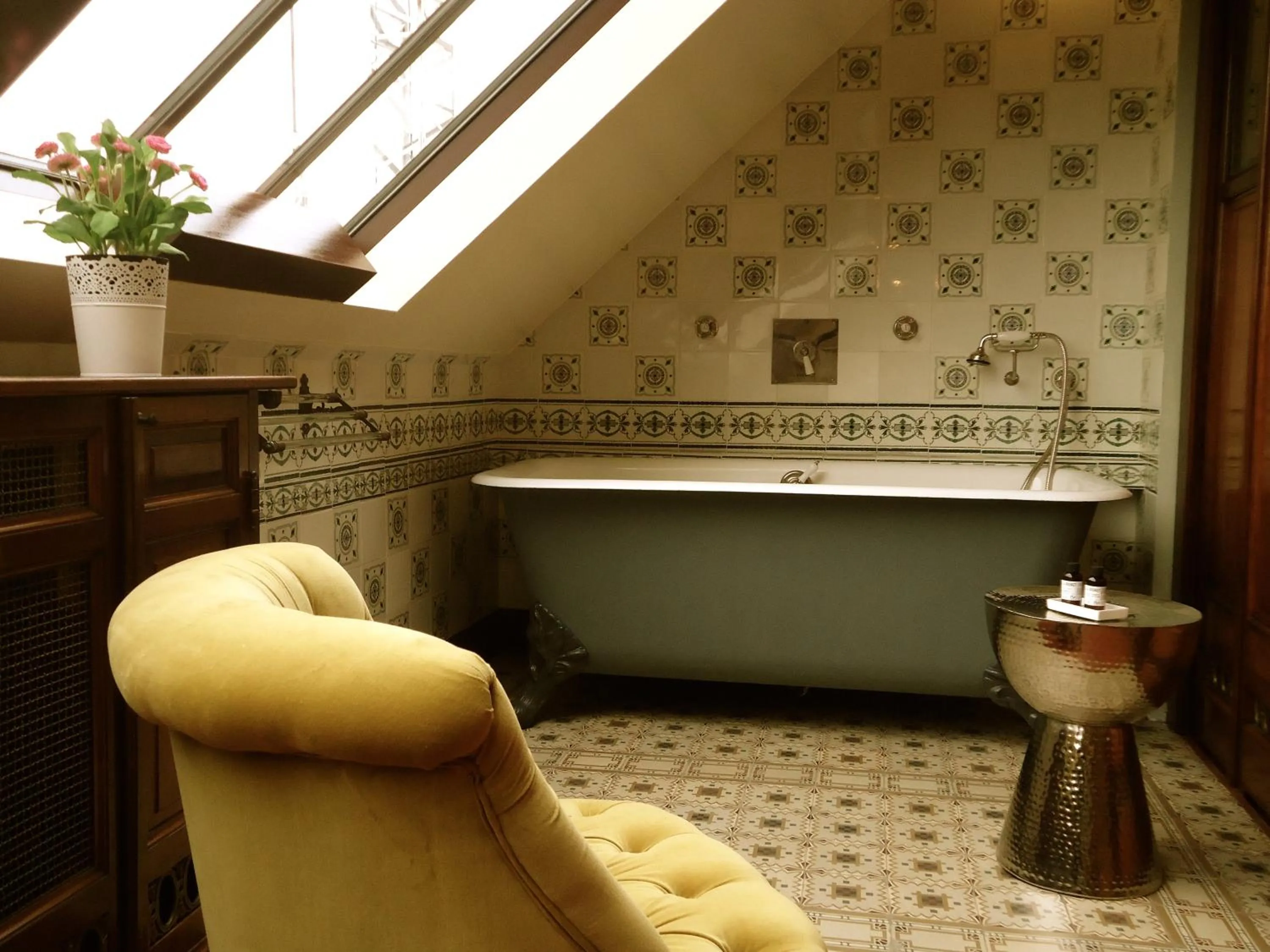 Bathroom in Maison Flagey Brussels