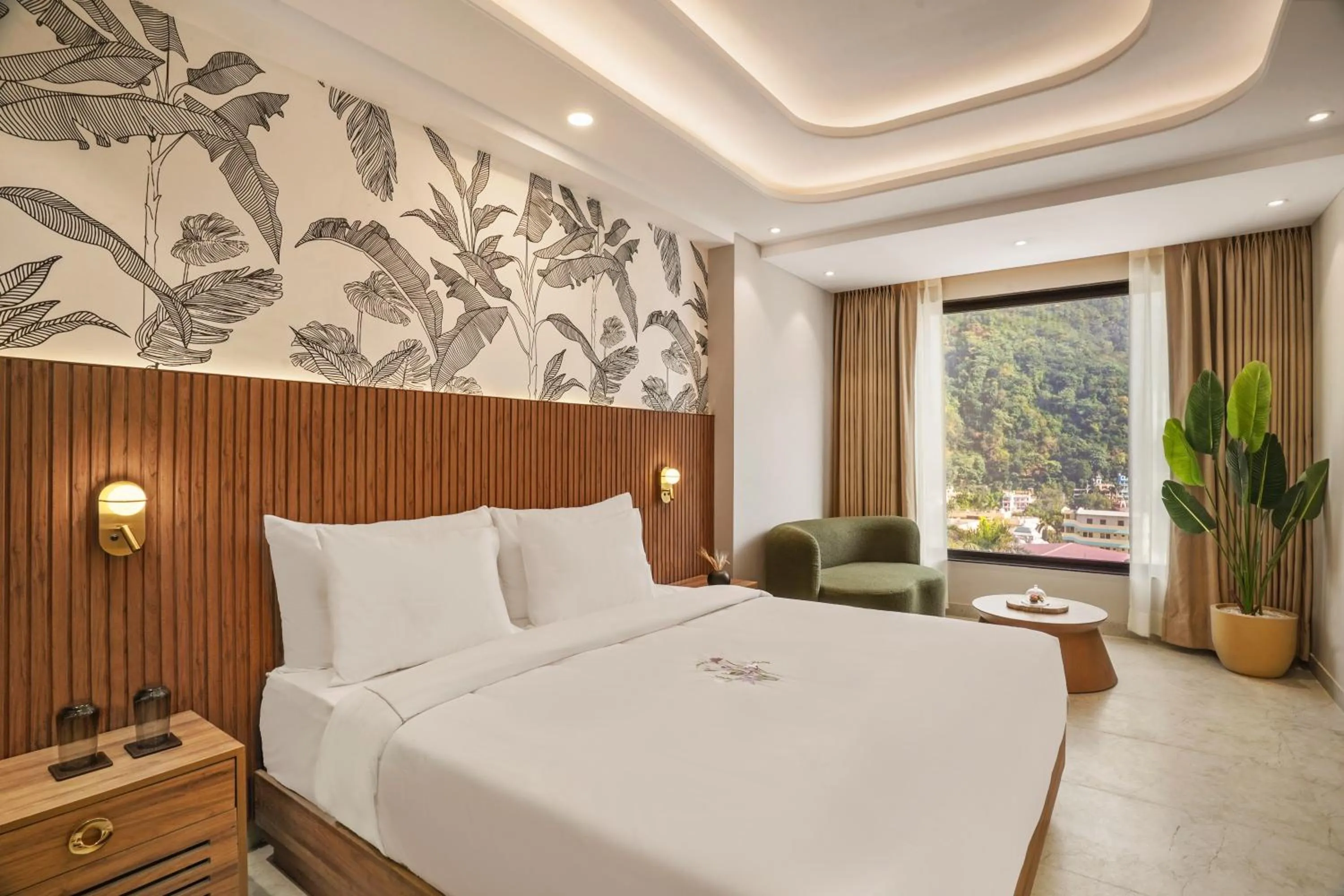 Bed in ZANA by the Ganges, Tapovan, Rishikesh