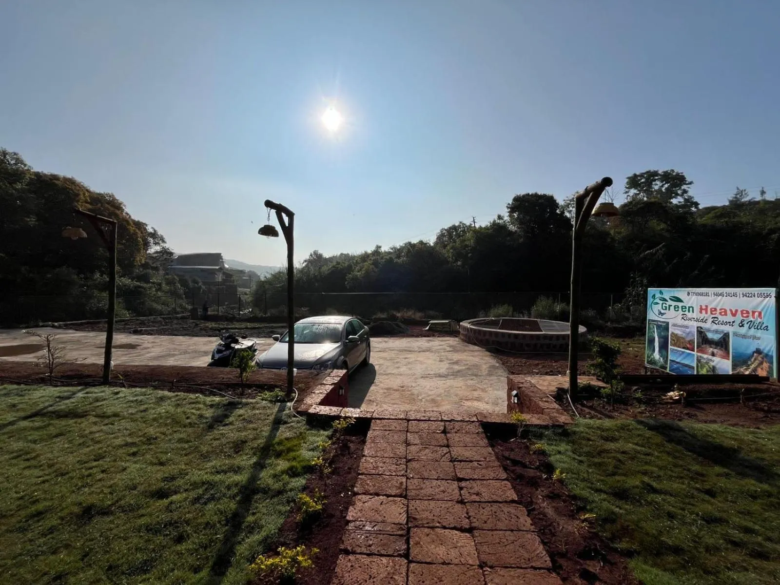 Parking in Green Heaven River Side Resort and Villa