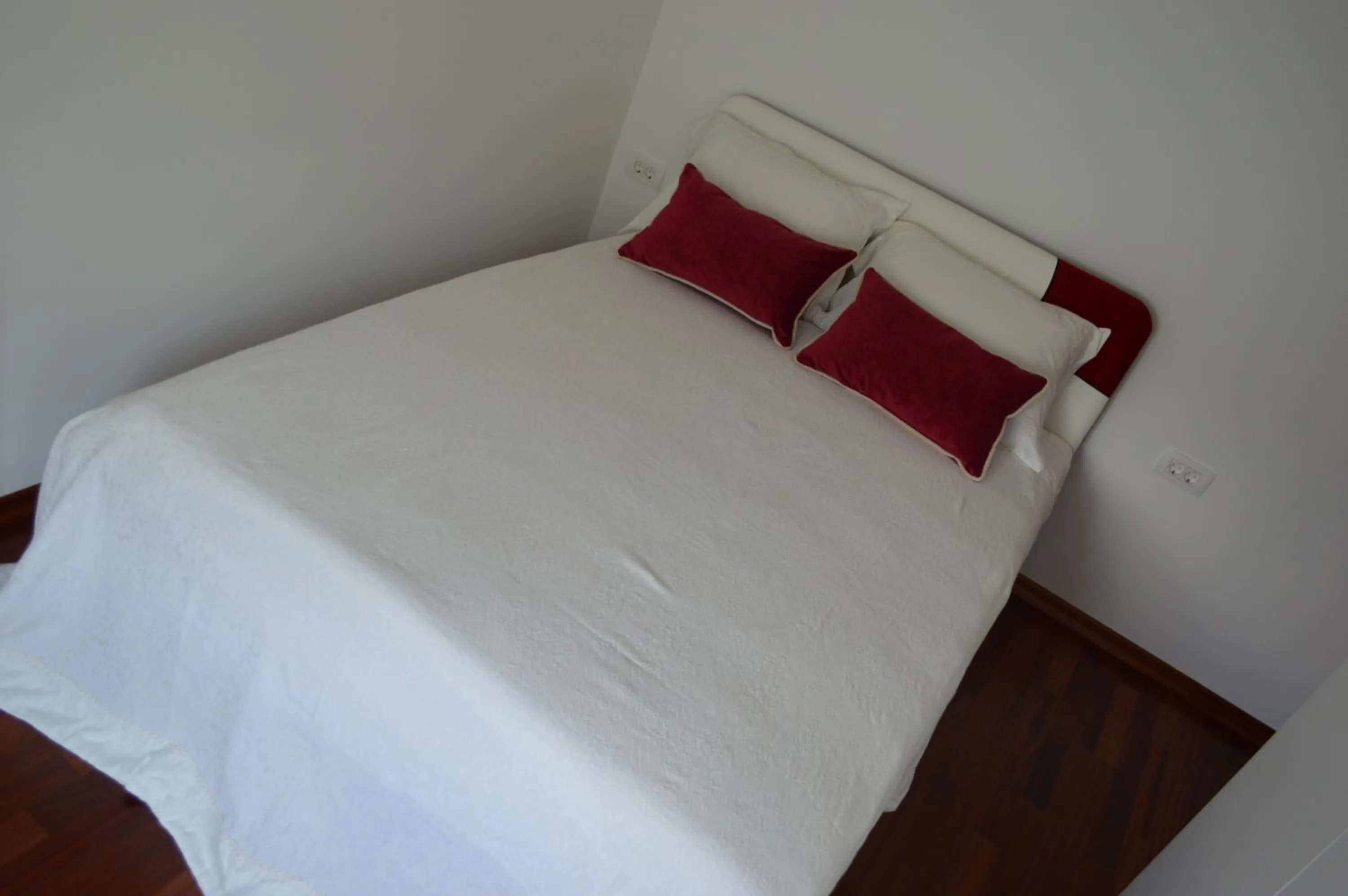 Spring, Bed in Apartments Dijana