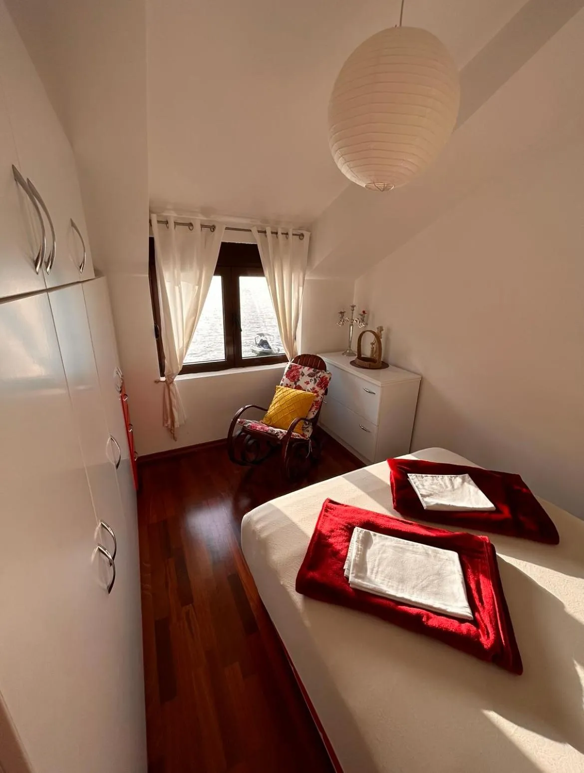 Bedroom, Bed in Apartments Dijana
